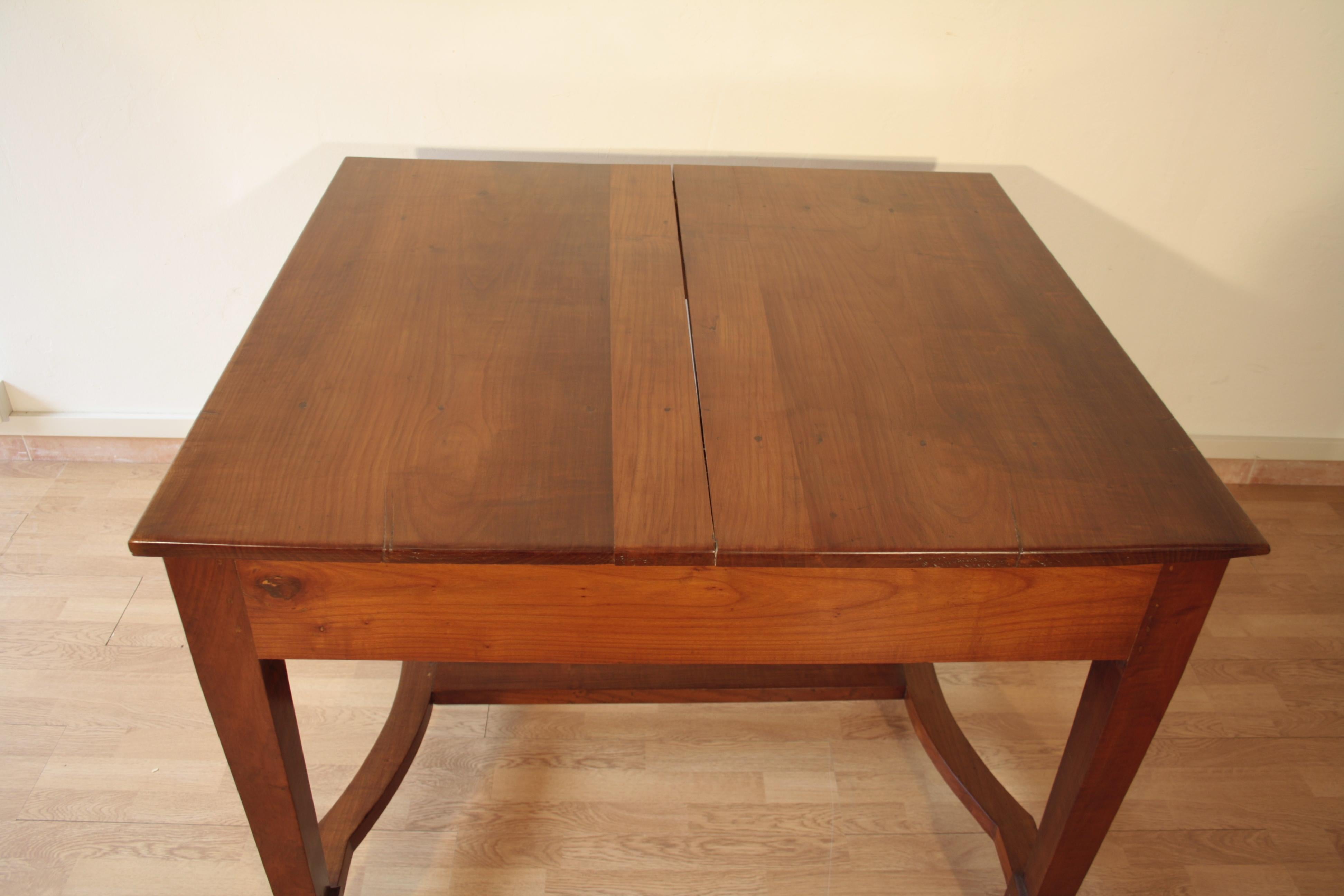 Antique Liberty Italian Dining Table, 1920s solid Wood Extensible For Sale 2