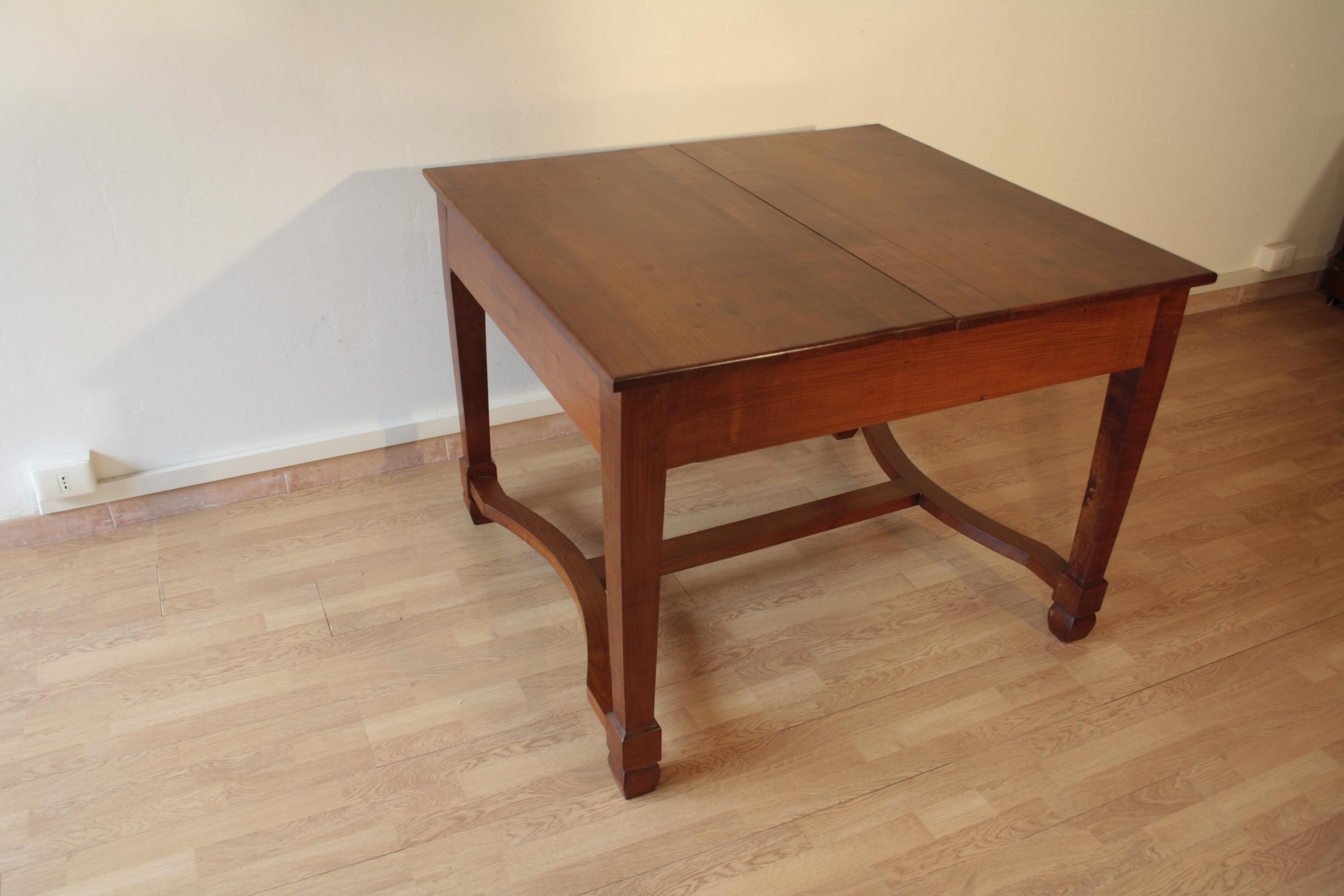 Antique Liberty Italian Dining Table, 1920s solid Wood Extensible For Sale 9