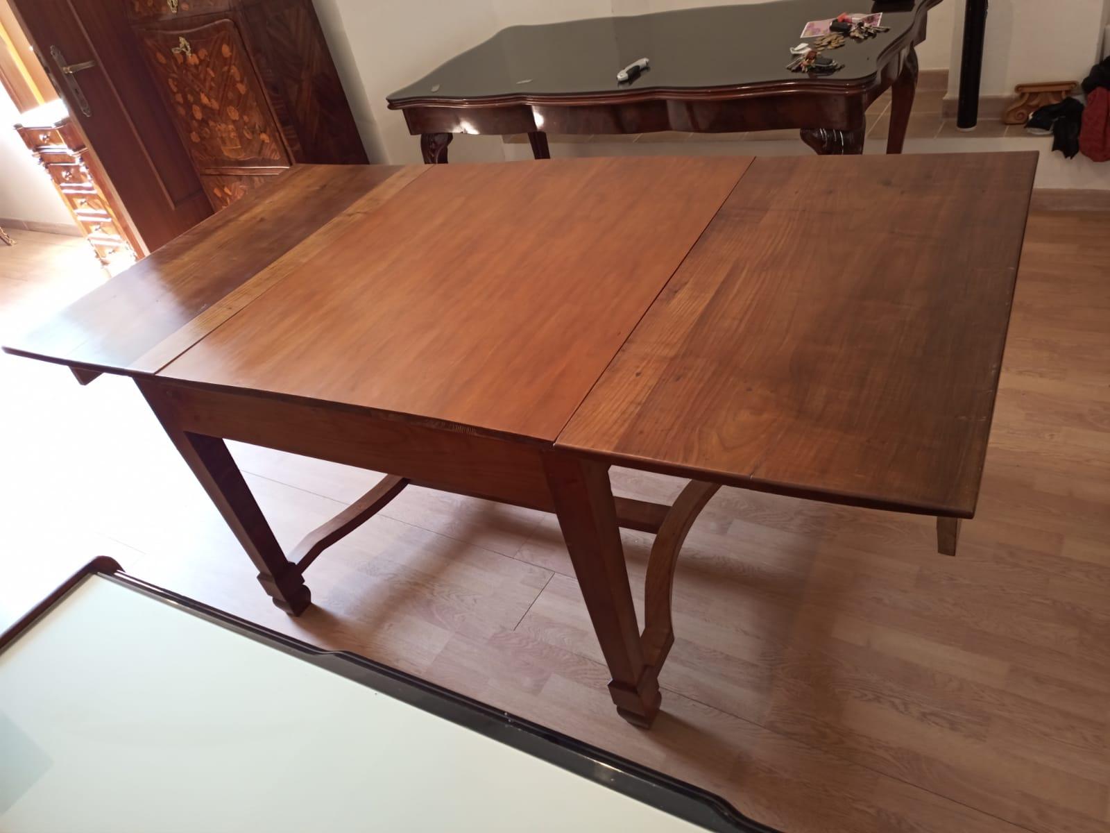 Antique Liberty Italian Dining Table, 1920s solid Wood Extensible For Sale 13