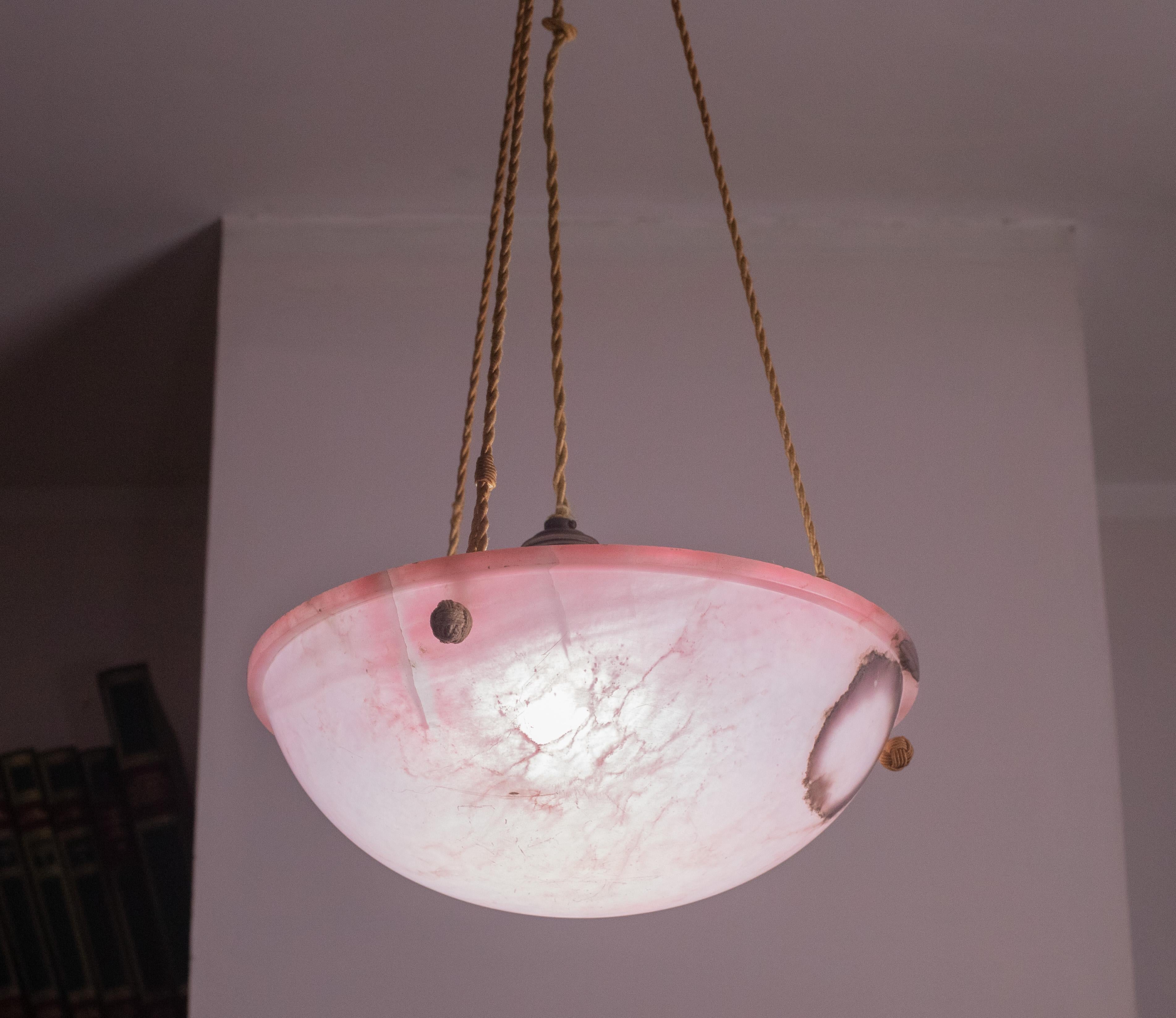 Antique Liberty Pink Alabaster Chandelier, 1940s In Good Condition For Sale In Roma, IT