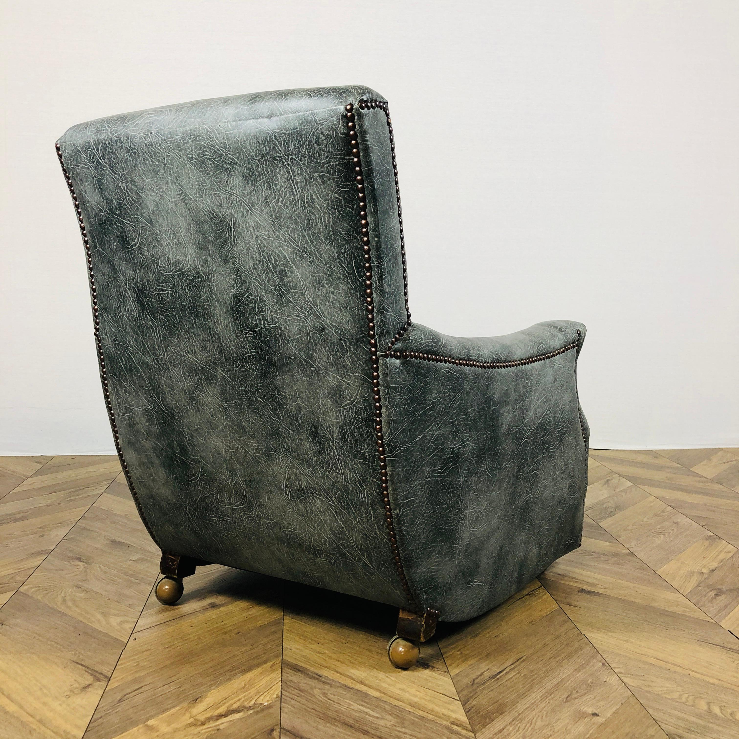 Antique Library Armchair, 19th Century For Sale 3