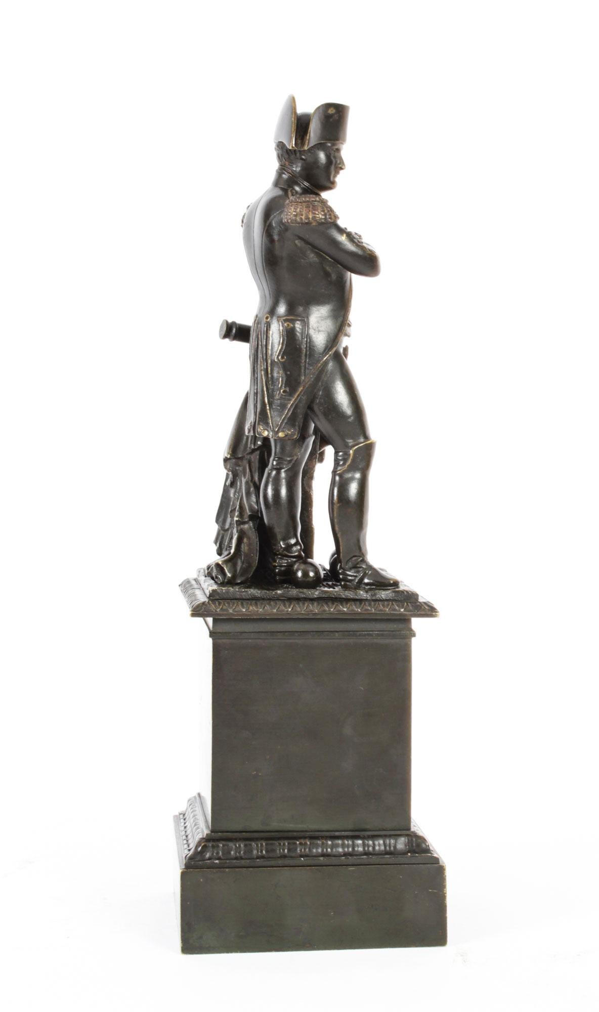 Bronze ancien de bibliothèque représentant Napoléon Bonaparte 19ème siècle en vente 10