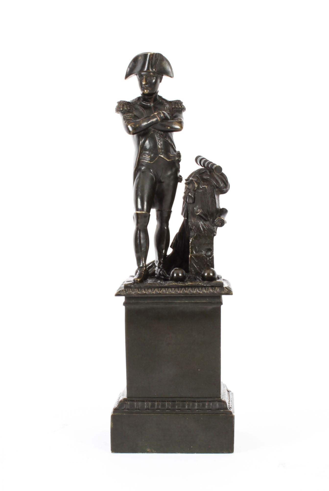 Bronze ancien de bibliothèque représentant Napoléon Bonaparte 19ème siècle en vente 1