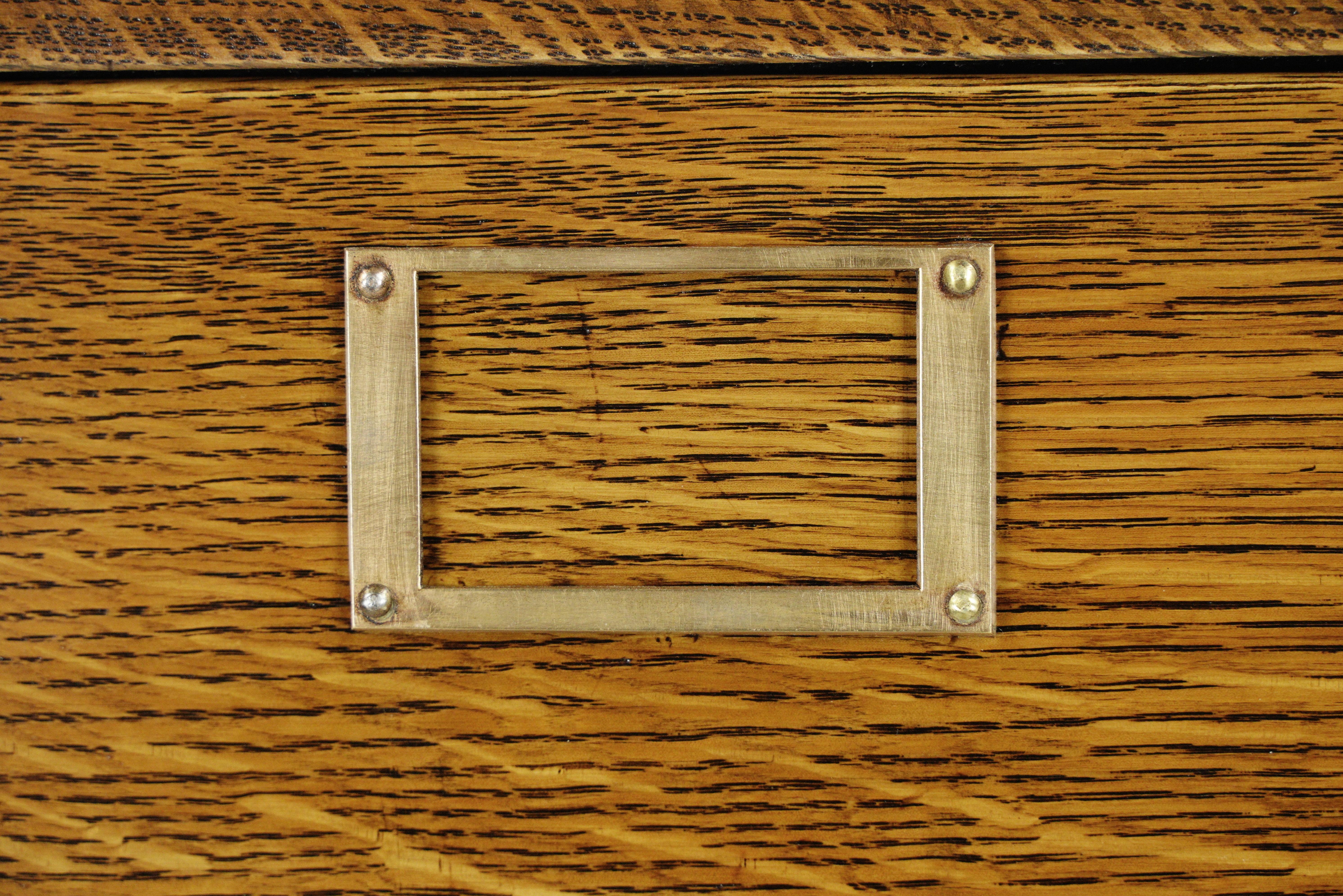 Antique Library Bureau Sole Makers Oak File Cabinet w 4 Drawers In Good Condition In New York, NY