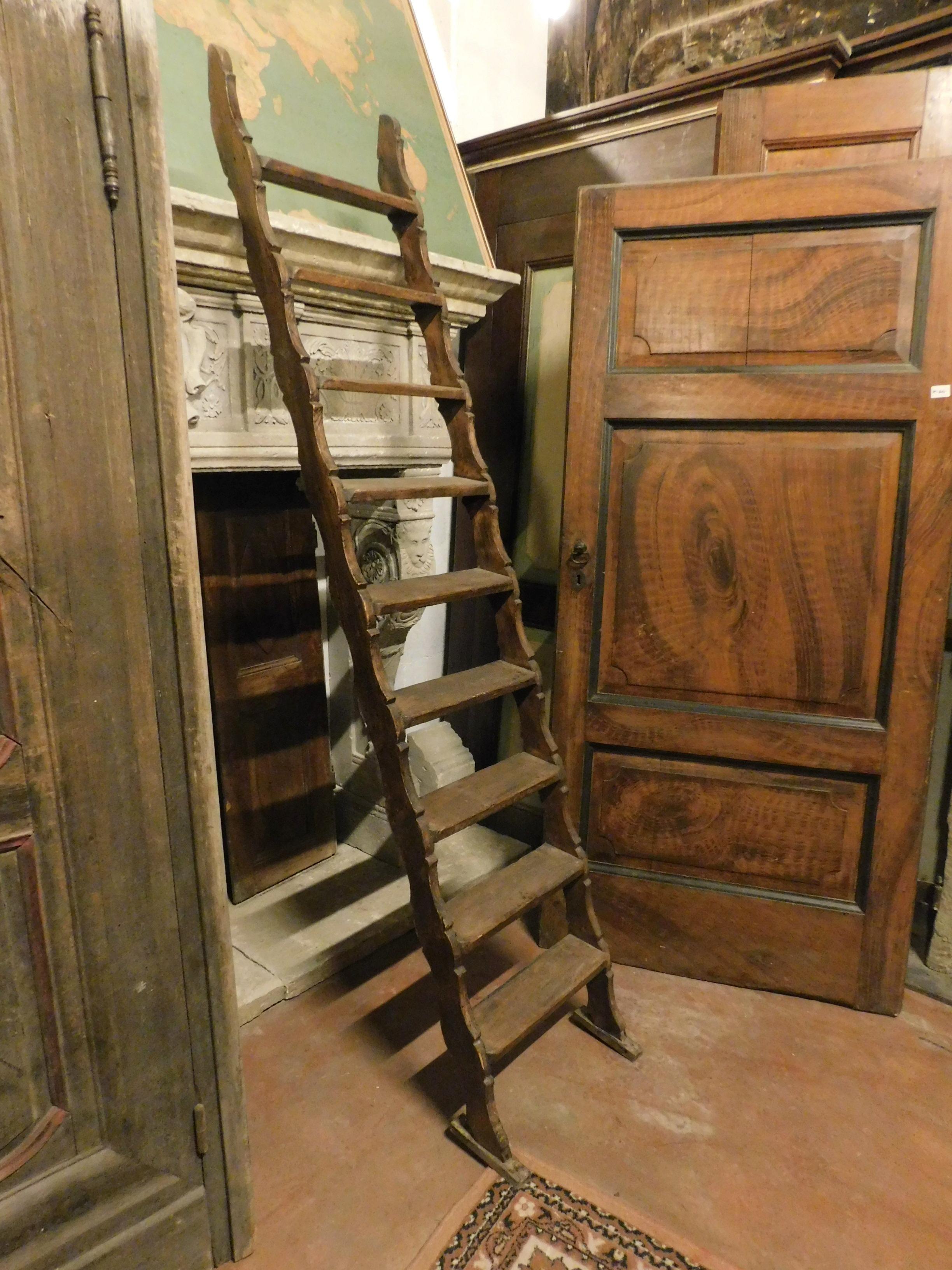 Hand-Carved Antique Library Ladder, Brown Larch with Moved Bar, 1800, Italy