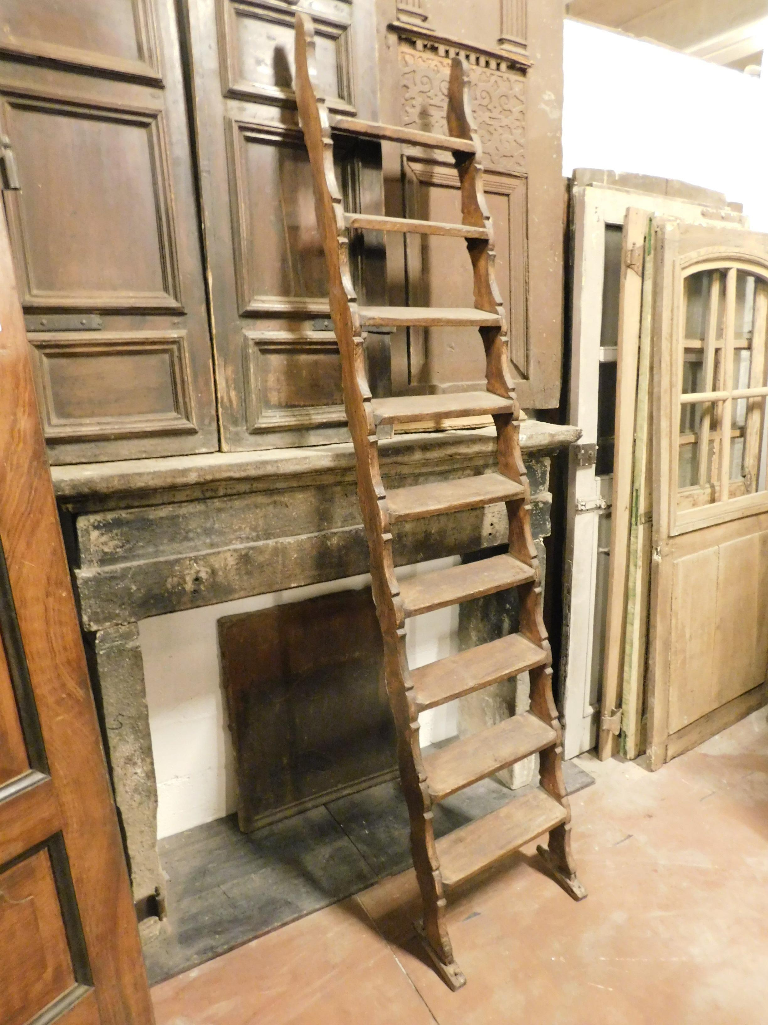 19th Century Antique Library Ladder, Brown Larch with Moved Bar, 1800, Italy