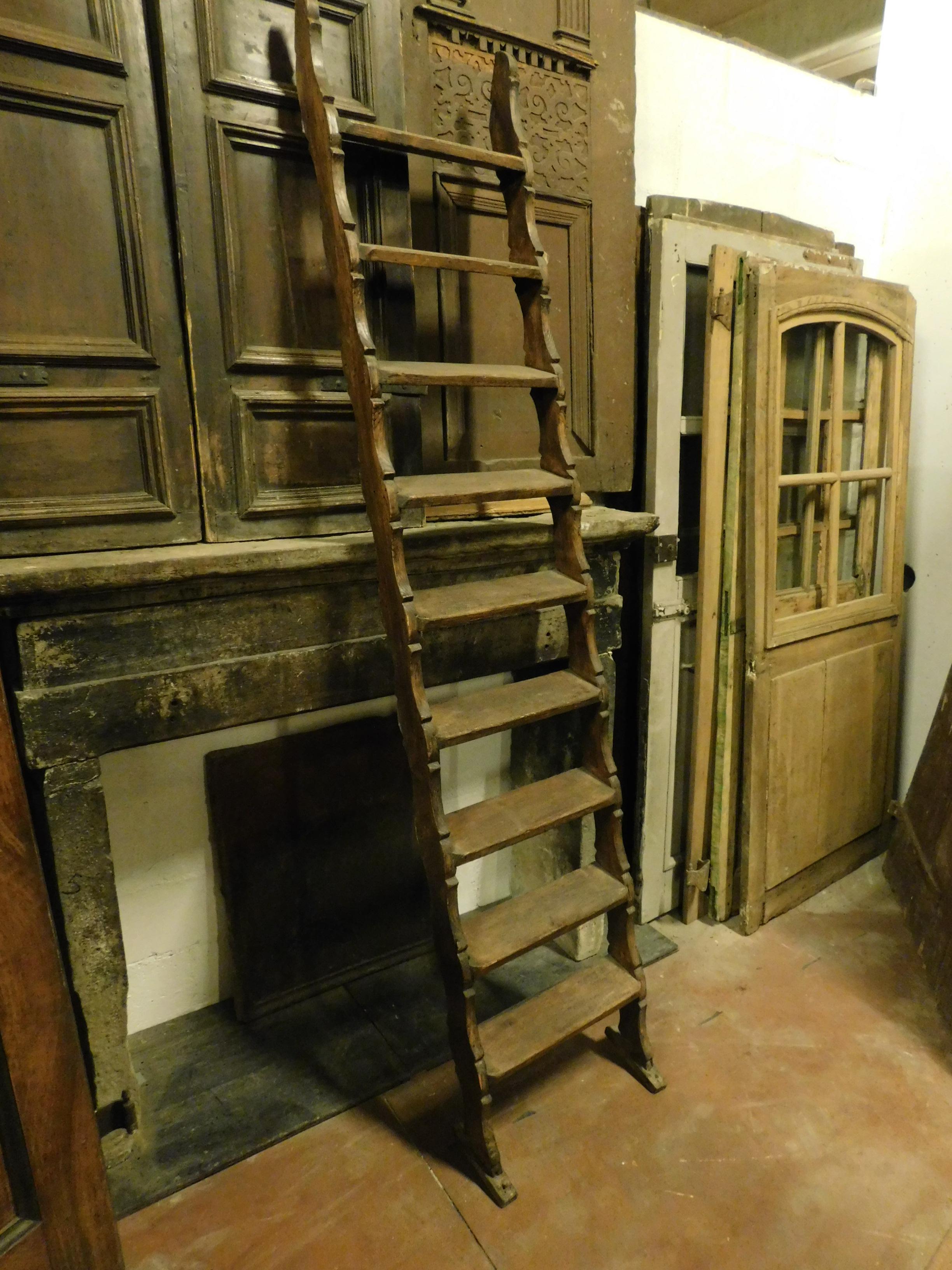 Antique Library Ladder, Brown Larch with Moved Bar, 1800, Italy 1