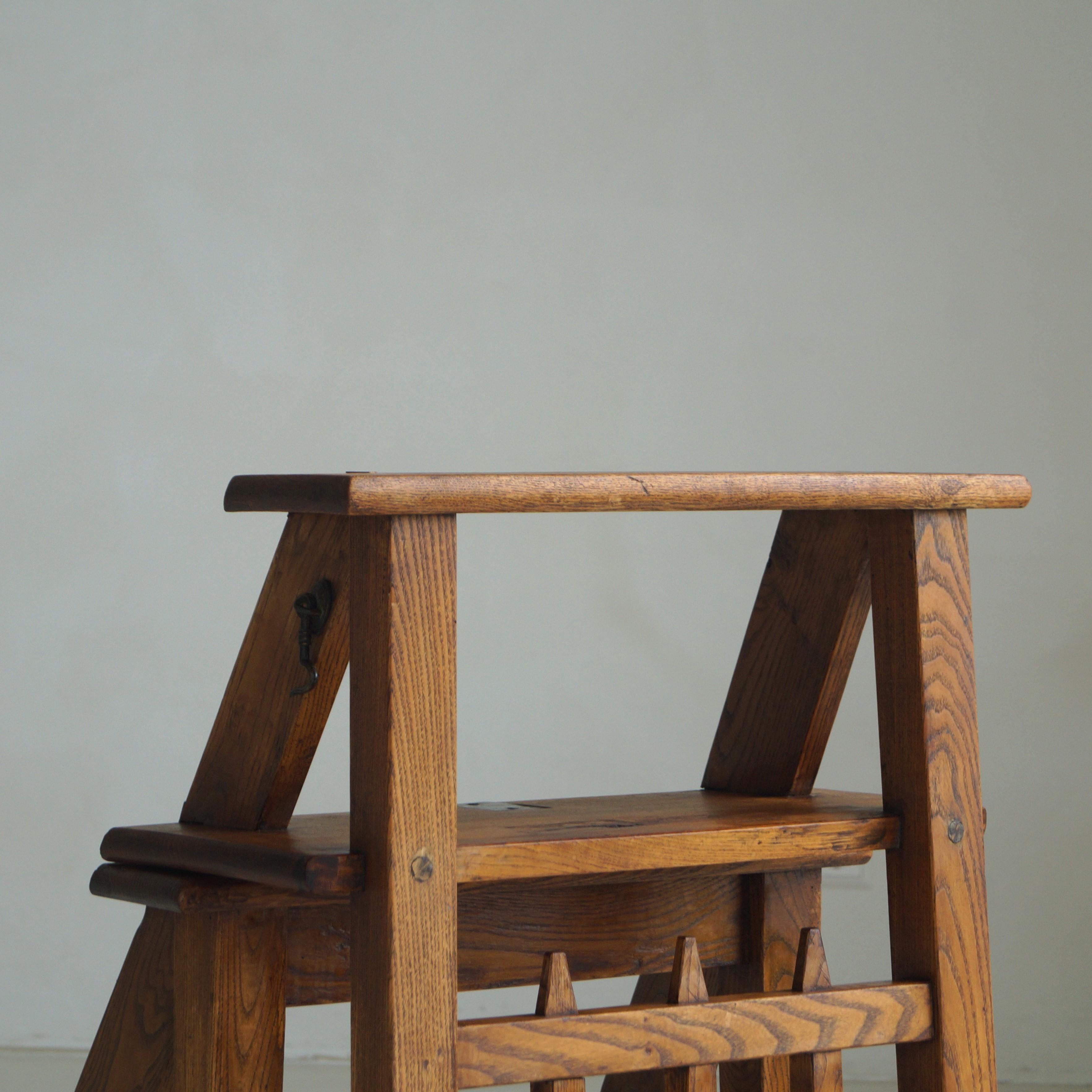 Dutch Arts & Crafts library steps chair, 1910s For Sale 8