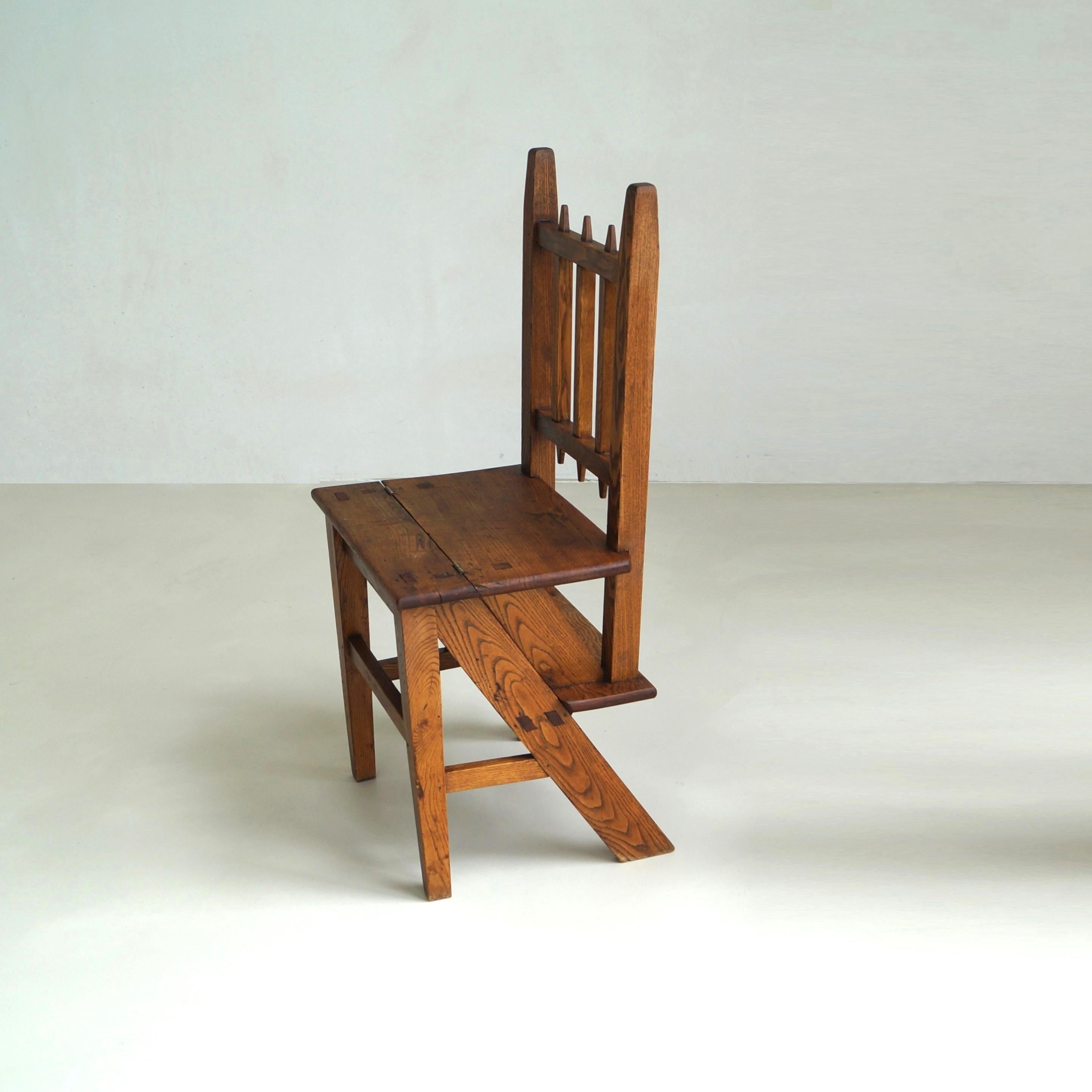 Dutch Arts & Crafts library steps chair, 1910s In Good Condition For Sale In EVERDINGEN, NL