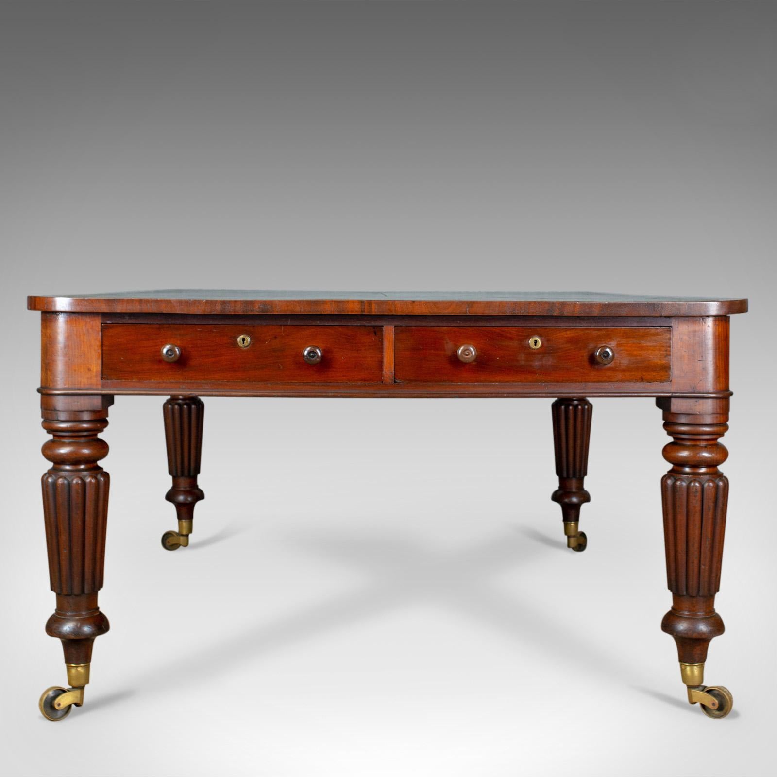 This is an antique library table, an English, William IV, mahogany cartographer's table dating to the early 19th century, circa 1835.

An exceptional example in fine antique order
Delightful russet tones to the select mahogany
Grain interest and