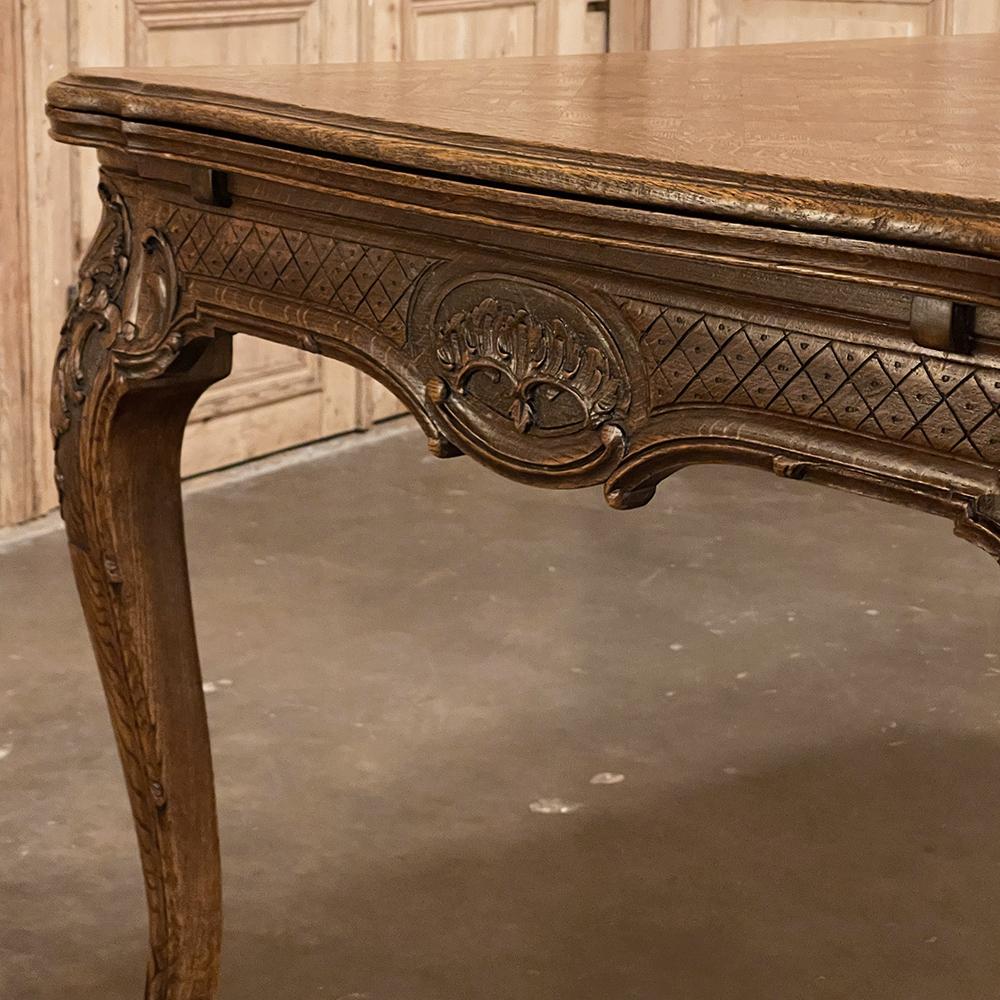 Ancienne table de salle à manger Louis XIV à feuilles tombantes en vente 7
