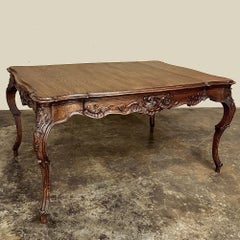 Ancienne table liegoise de style Louis XIV