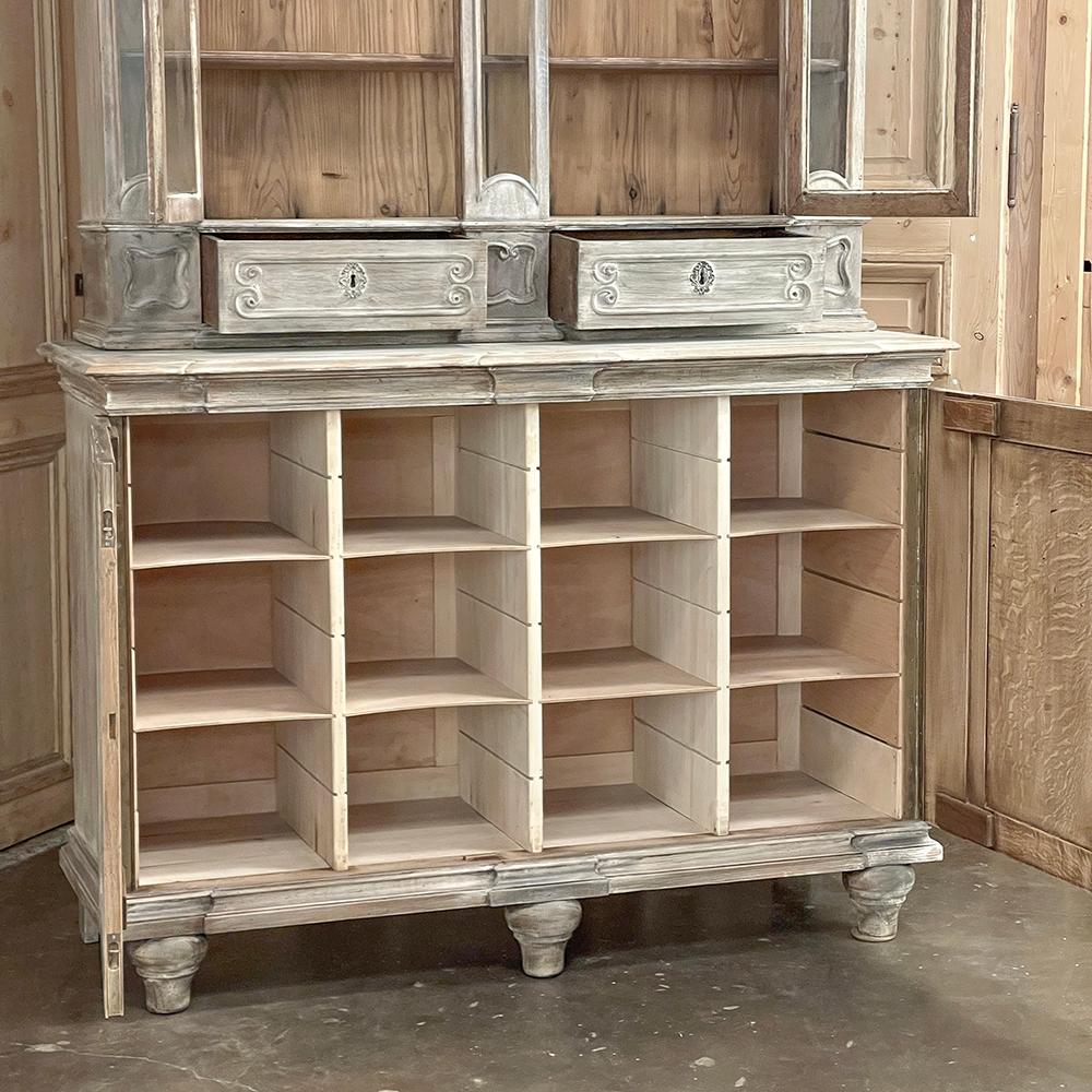 Antique Liegoise Neoclassical Whitewashed Bookcase ~ Display Cabinet For Sale 1