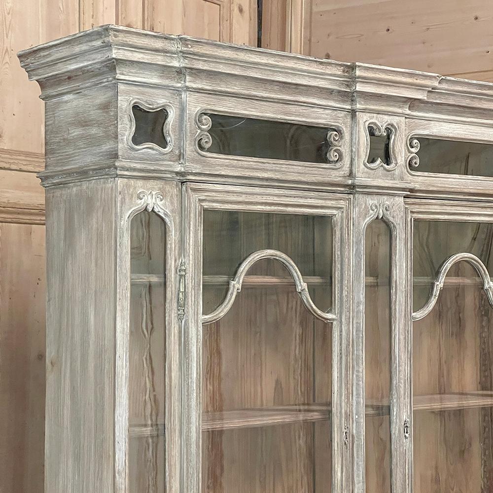 Antique Liegoise Neoclassical Whitewashed Bookcase ~ Display Cabinet For Sale 2