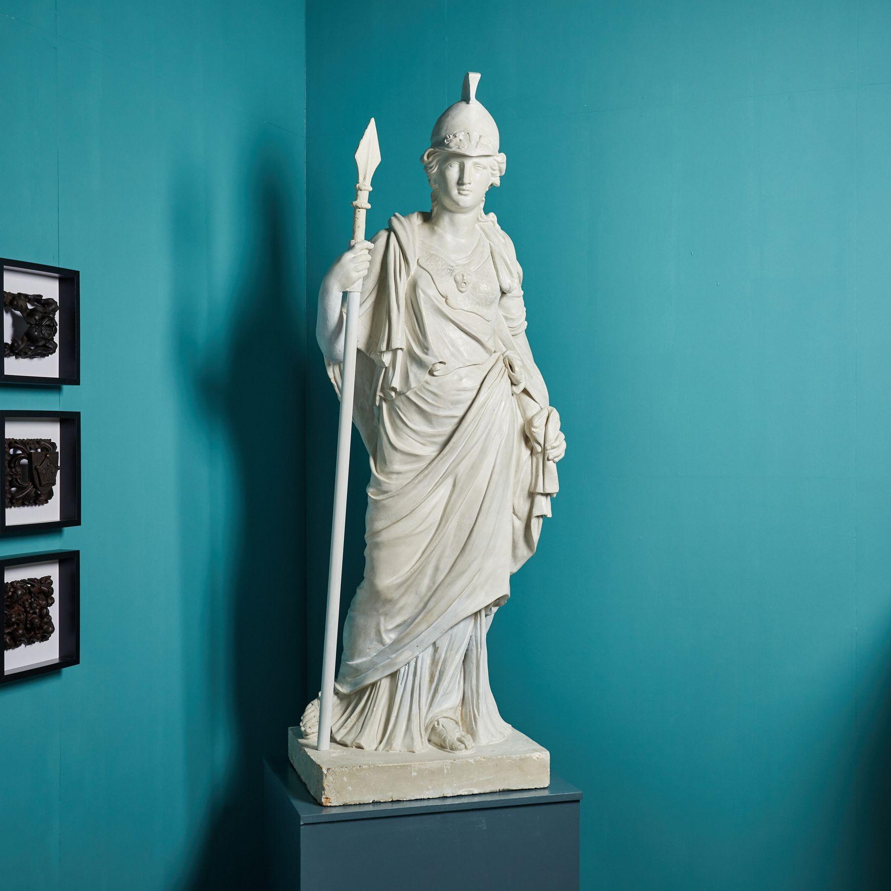 Antike lebensgroße Minerva-Statue (19. Jahrhundert) im Angebot