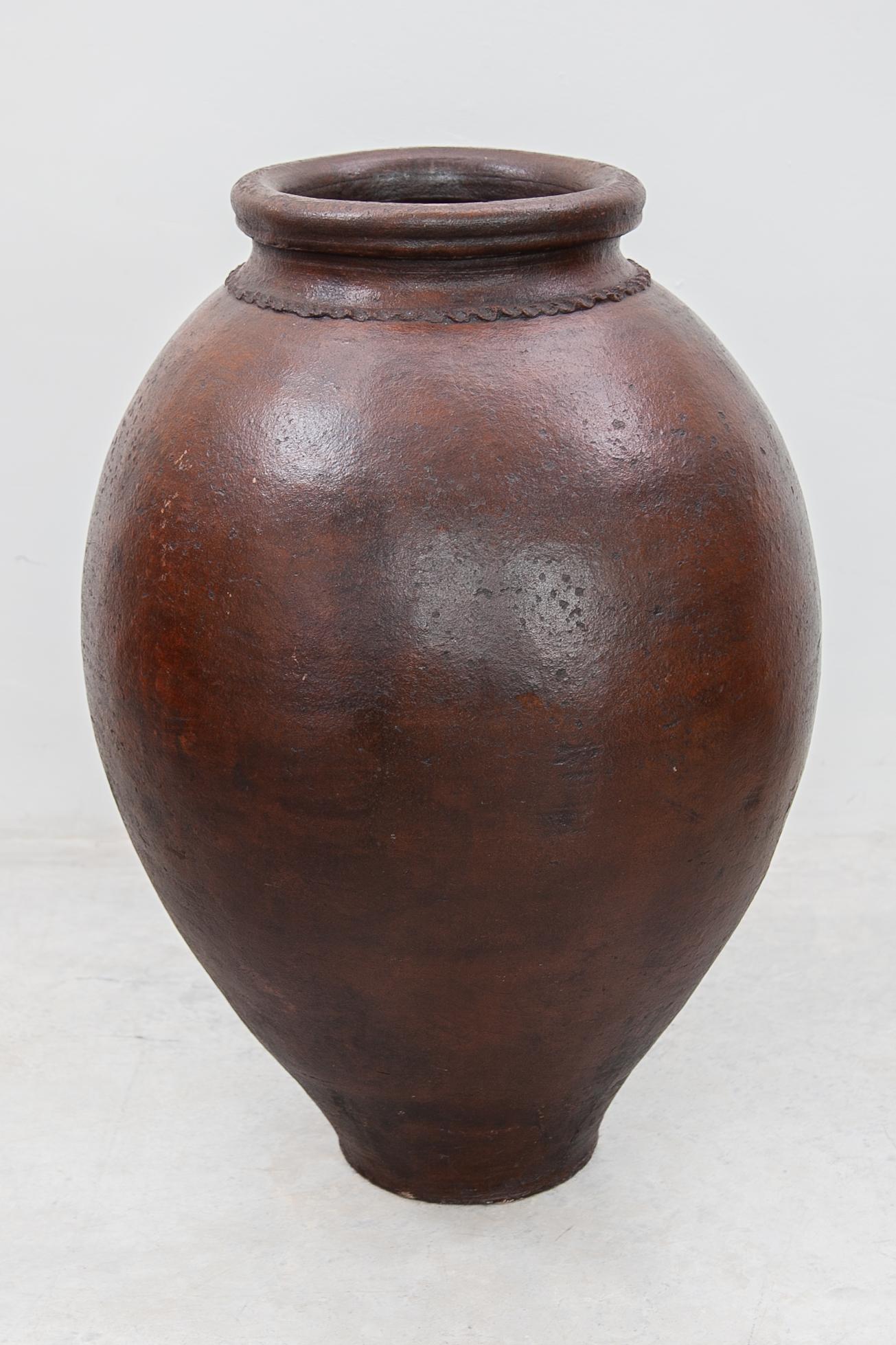 Fine XIX secolo Antico vaso in gres a grandezza naturale per interni o esterni prodotto in Francia in vendita
