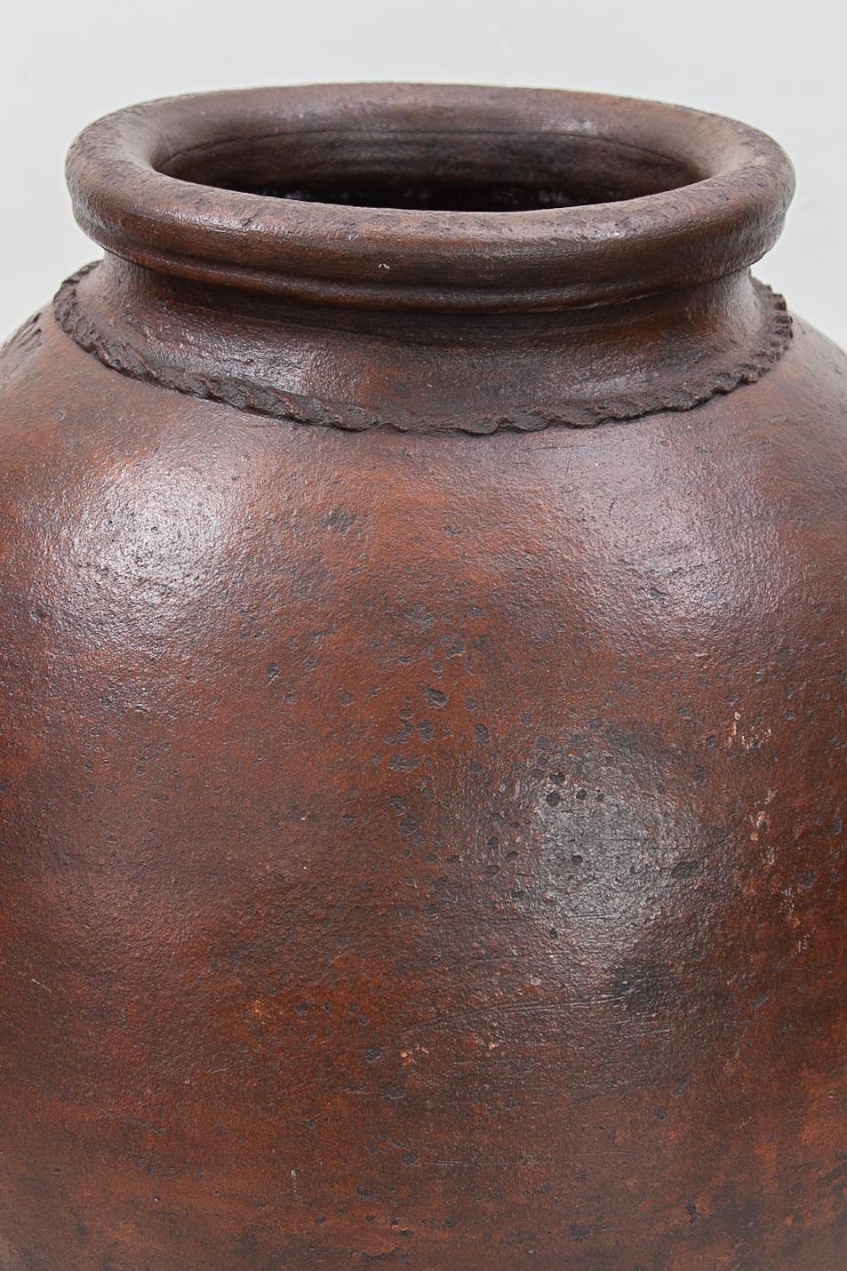 Ceramica Antico vaso in gres a grandezza naturale per interni o esterni prodotto in Francia in vendita