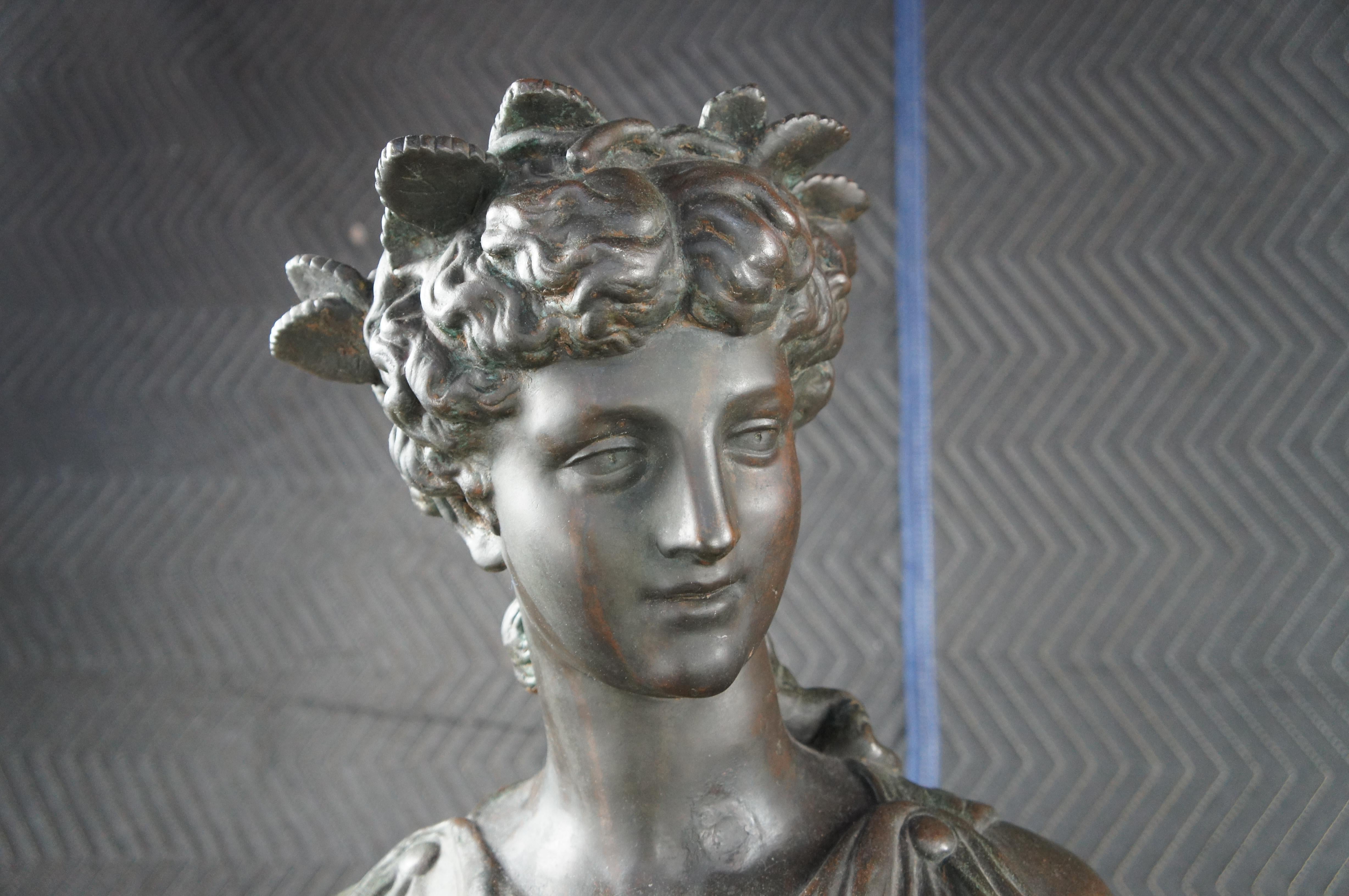 Grec classique Antiquities Lifesize French Bronze Sculpture Demeter Greek Goddess of Harvest Statue en vente