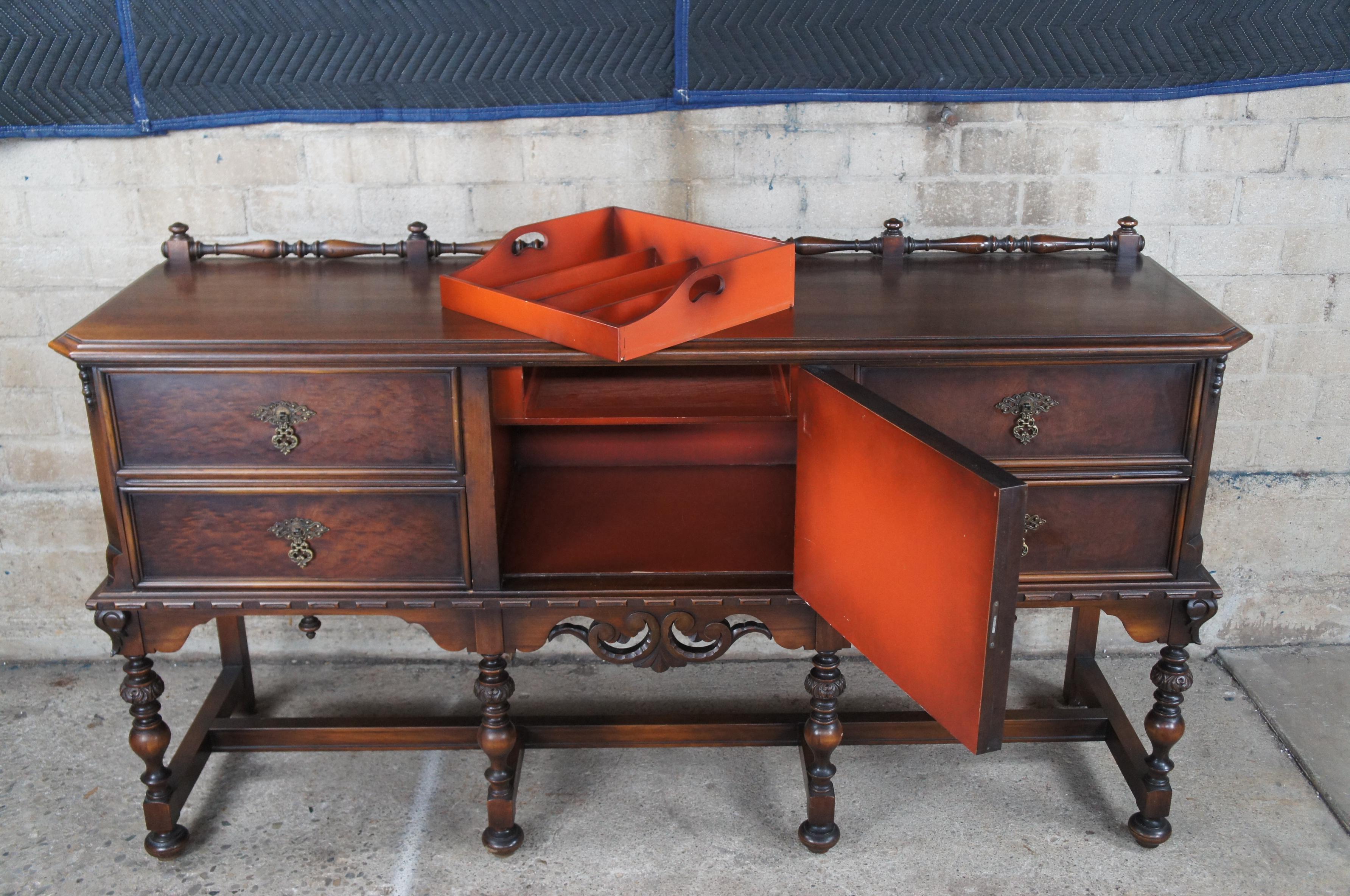 Antique Lifetime Furn. Jacobean Gothic Spanish Walnut Buffet Sideboard Console In Good Condition For Sale In Dayton, OH