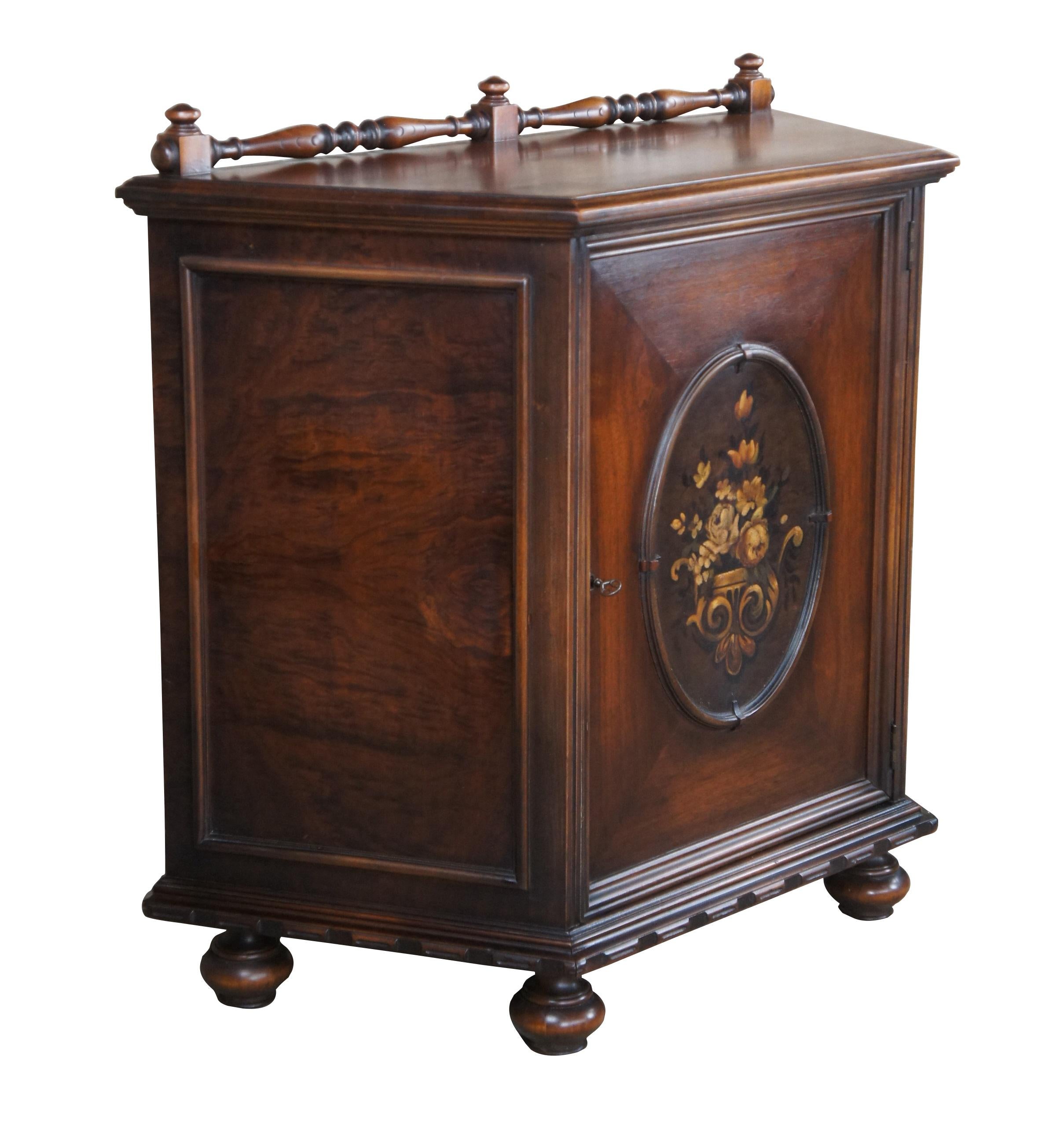 Jacobéen Antiquités Meubles à vie. Buffet en noyer Jacobean Walnut Sideboard Server Cabinet en vente