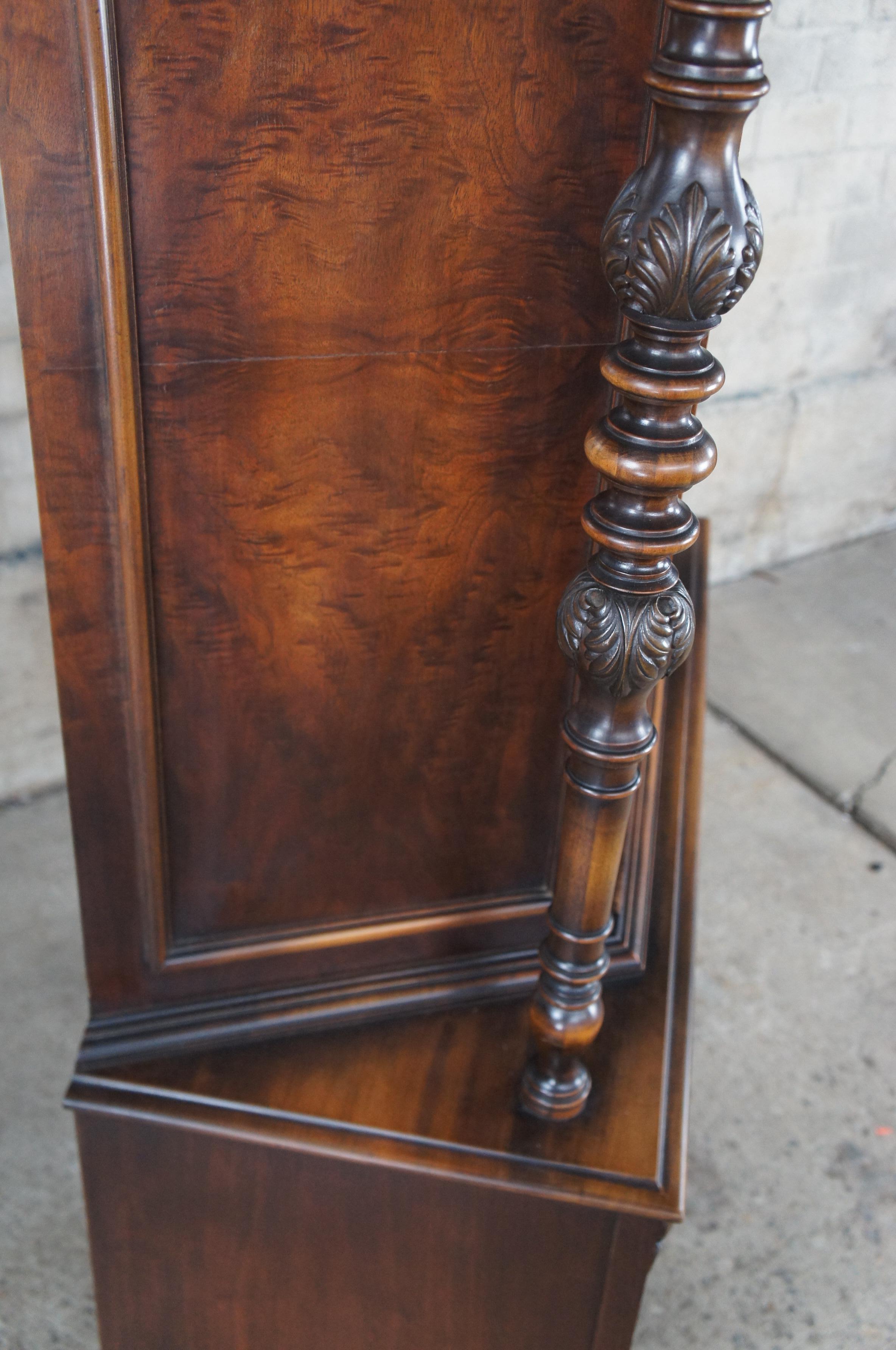 Antique Lifetime Furniture Jacobean Walnut Spanish China Cabinet Cupboard en vente 6