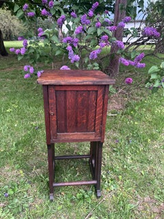 Antico cavalletto "Lifetime   Armadietto con anta - Stickley Era - W8128   VENDITA   20%