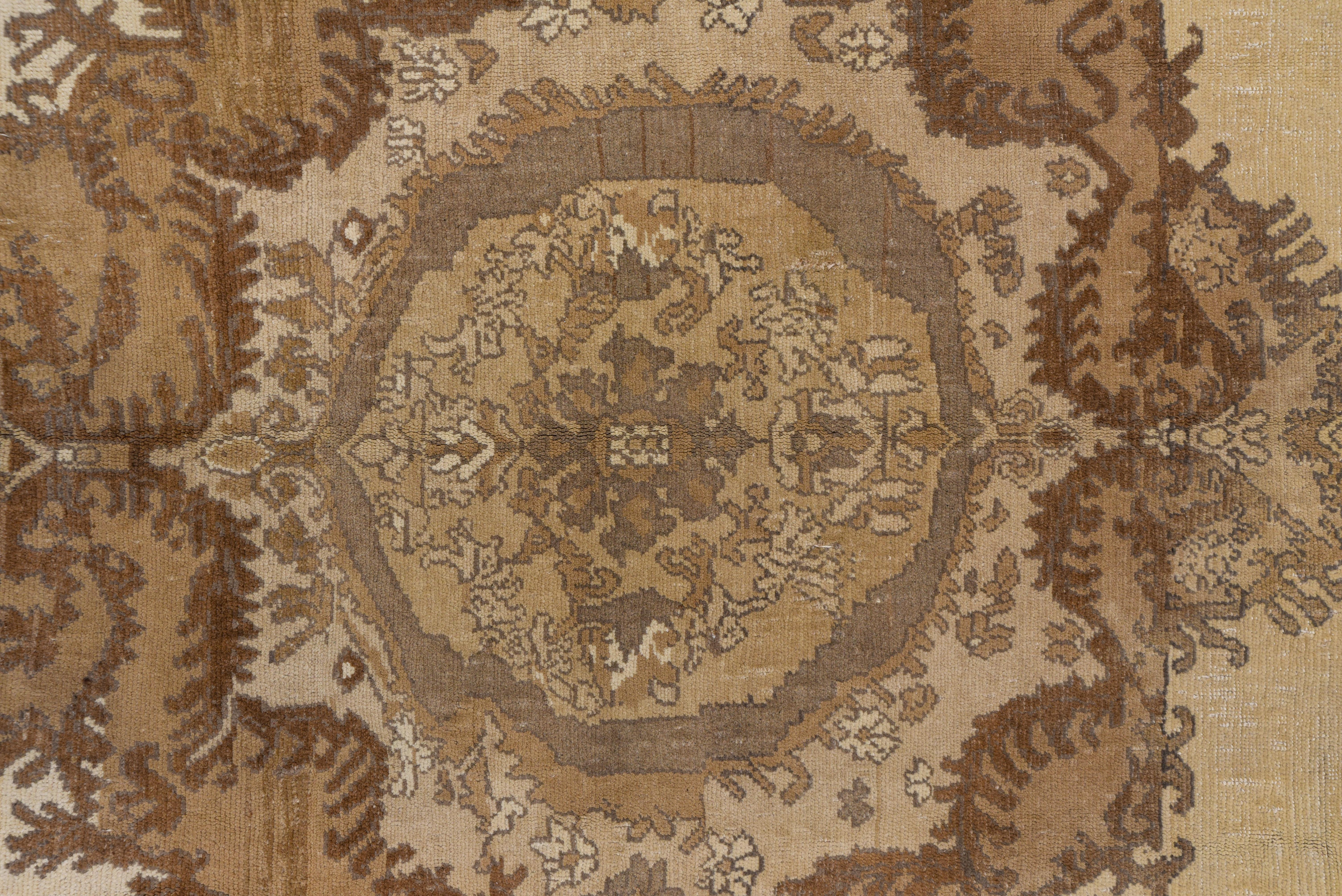 Antique Light Brown Turkish Oushak Rug with Medallion, Cream Field In Good Condition For Sale In New York, NY