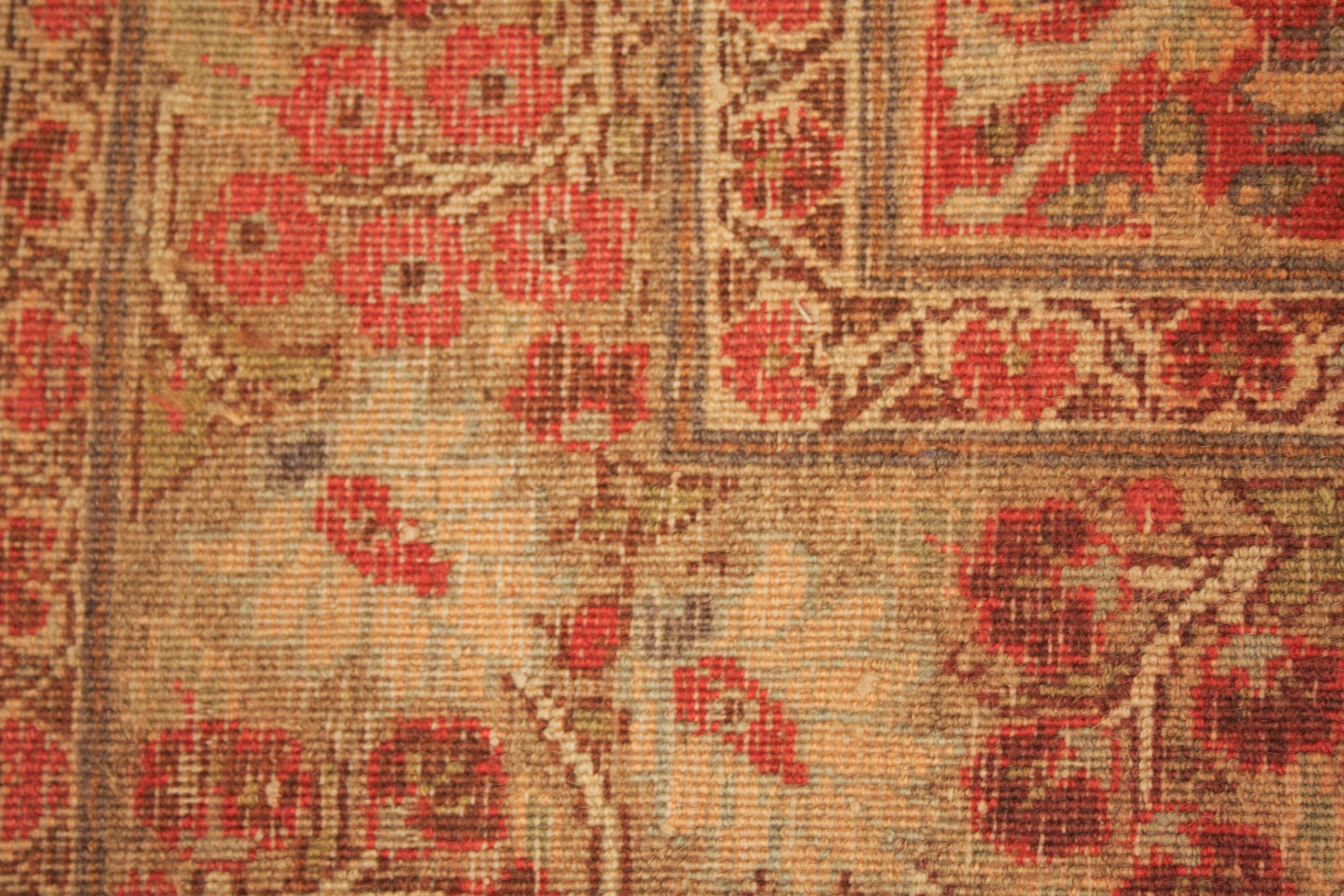 XIXe siècle Antique tapis Tabriz céladon clair avec médaillon et pendentifs en vente