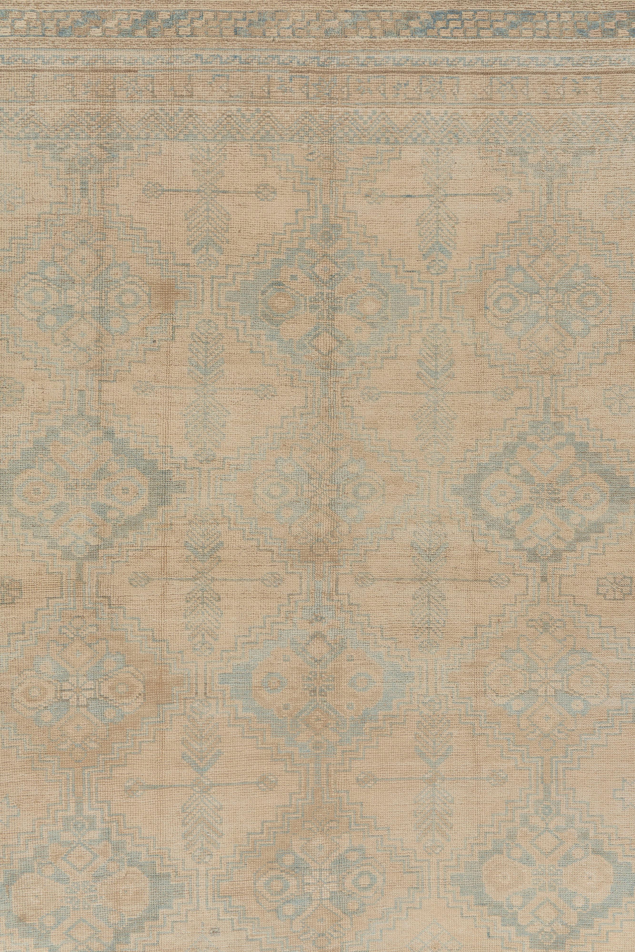 Antiker leicht bearbeiteter persischer Afshar-Teppich im Used-Look 4'7 x 5'1 im Zustand „Gut“ im Angebot in New York, NY
