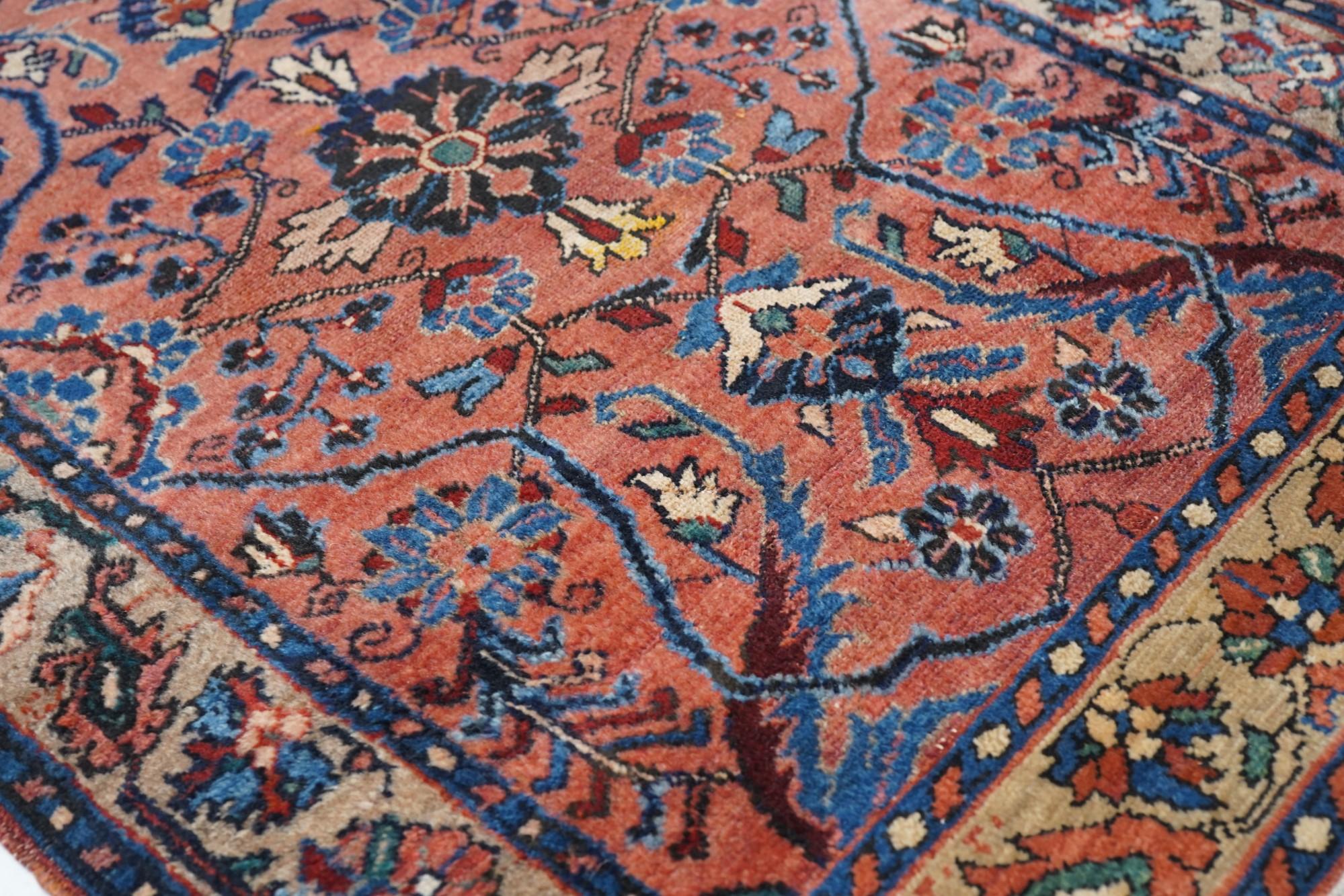 Début du 20ème siècle Runner Lilihan antique 2'9'' x 9'8'' en vente