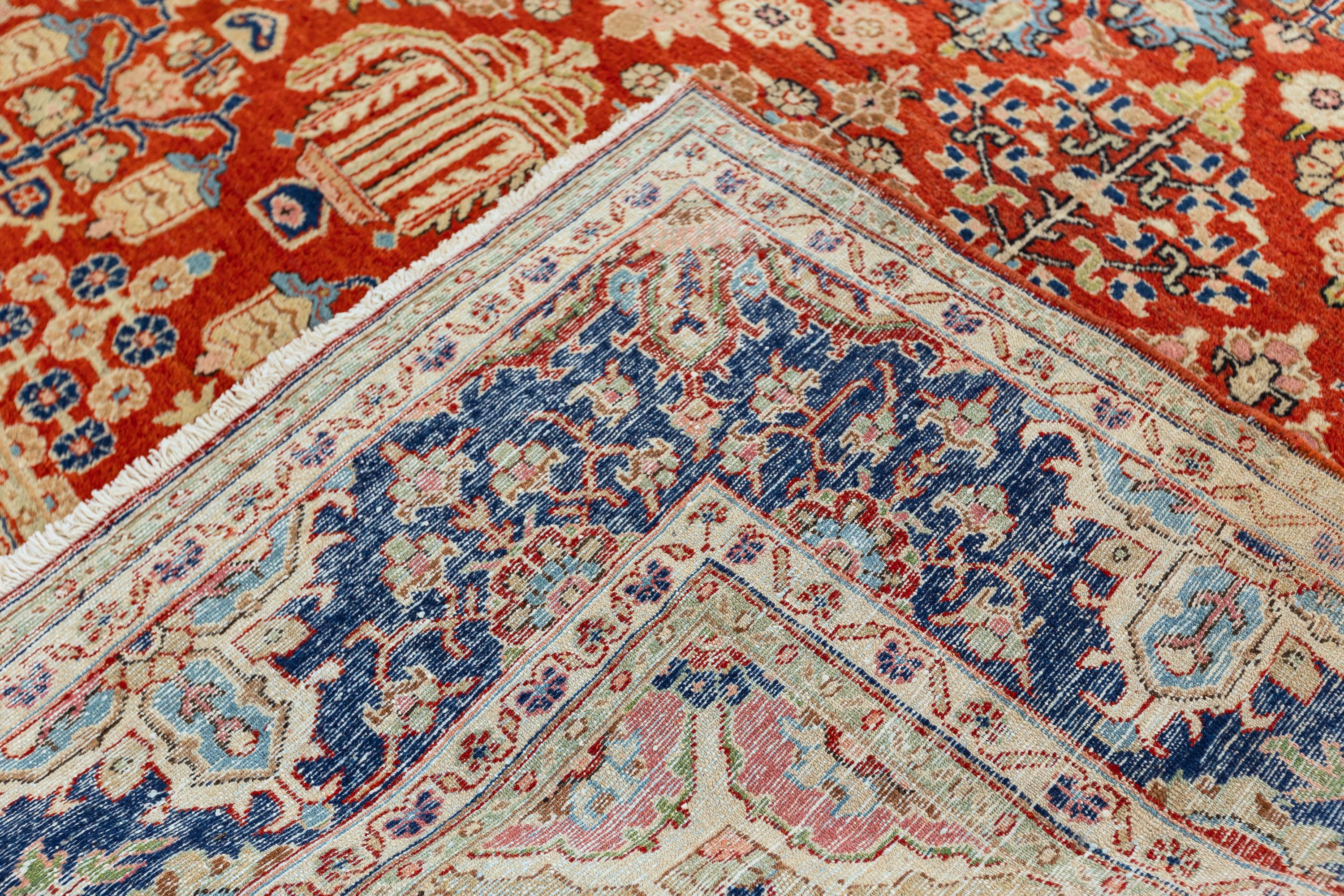 Antiker Lilihan-Teppich aus roter und blauer Wolle mit floralem Medaillon-Design im Zustand „Hervorragend“ im Angebot in Barueri, SP, BR