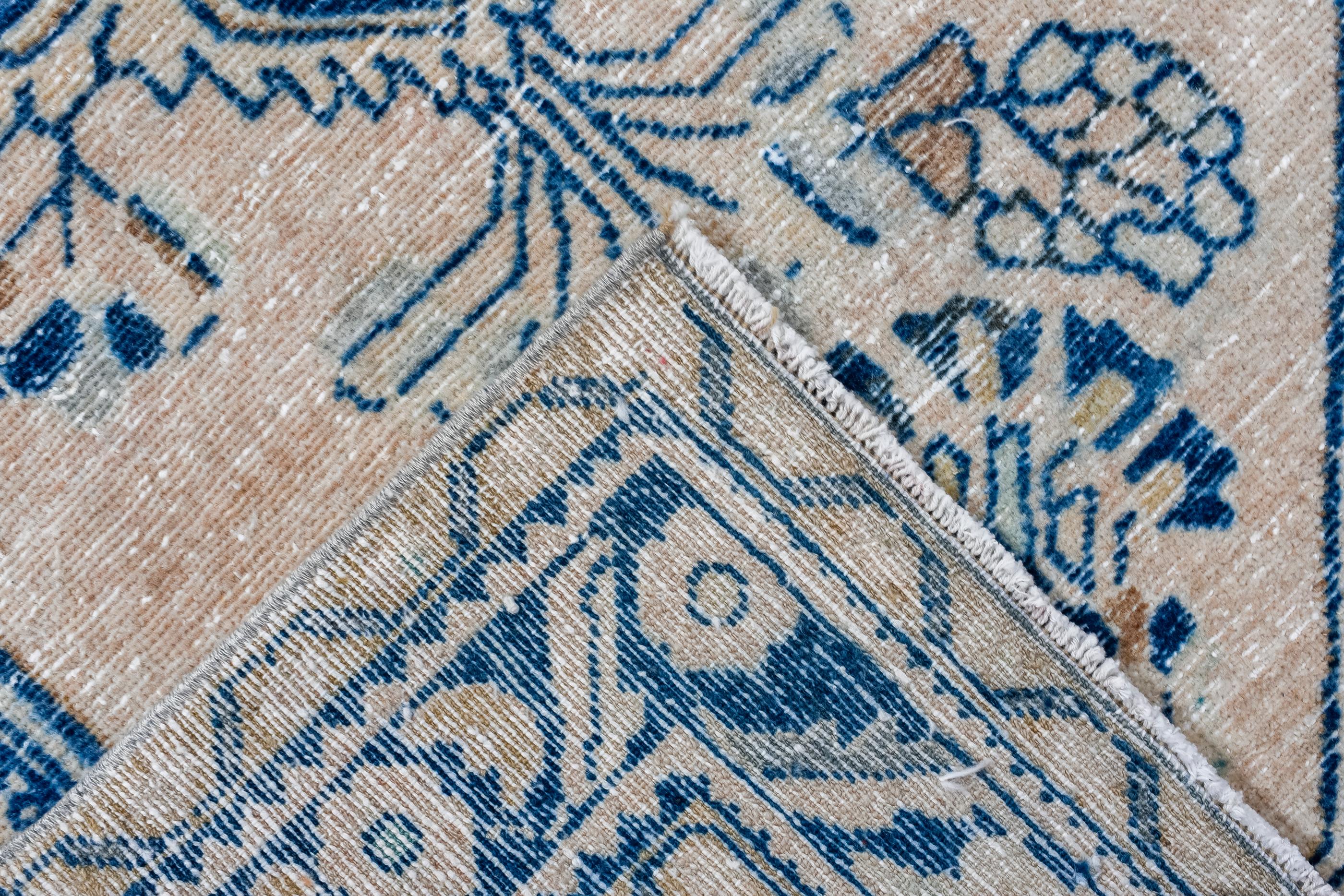 Antiker Lillian-Teppich mit blauen Blumenmustern (20. Jahrhundert) im Angebot