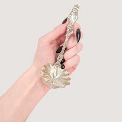 Antico modello di giglio Whiting in argento sterling, mestolo per la salsa o per la panna