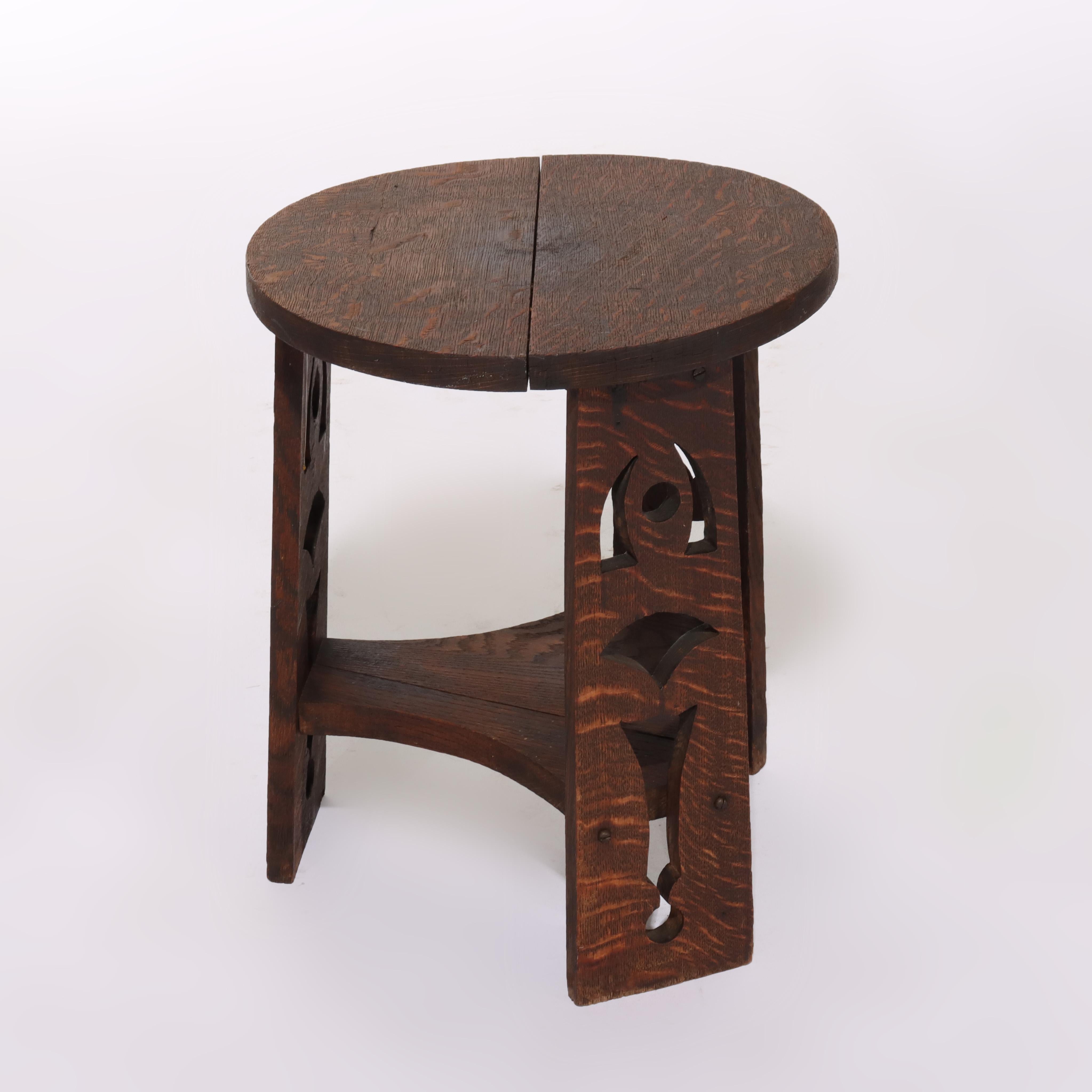 Ancien support à plantes en chêne découpé de l'école de Limbert Arts & Crafts non signé C1910
Mesures - 18 3/8