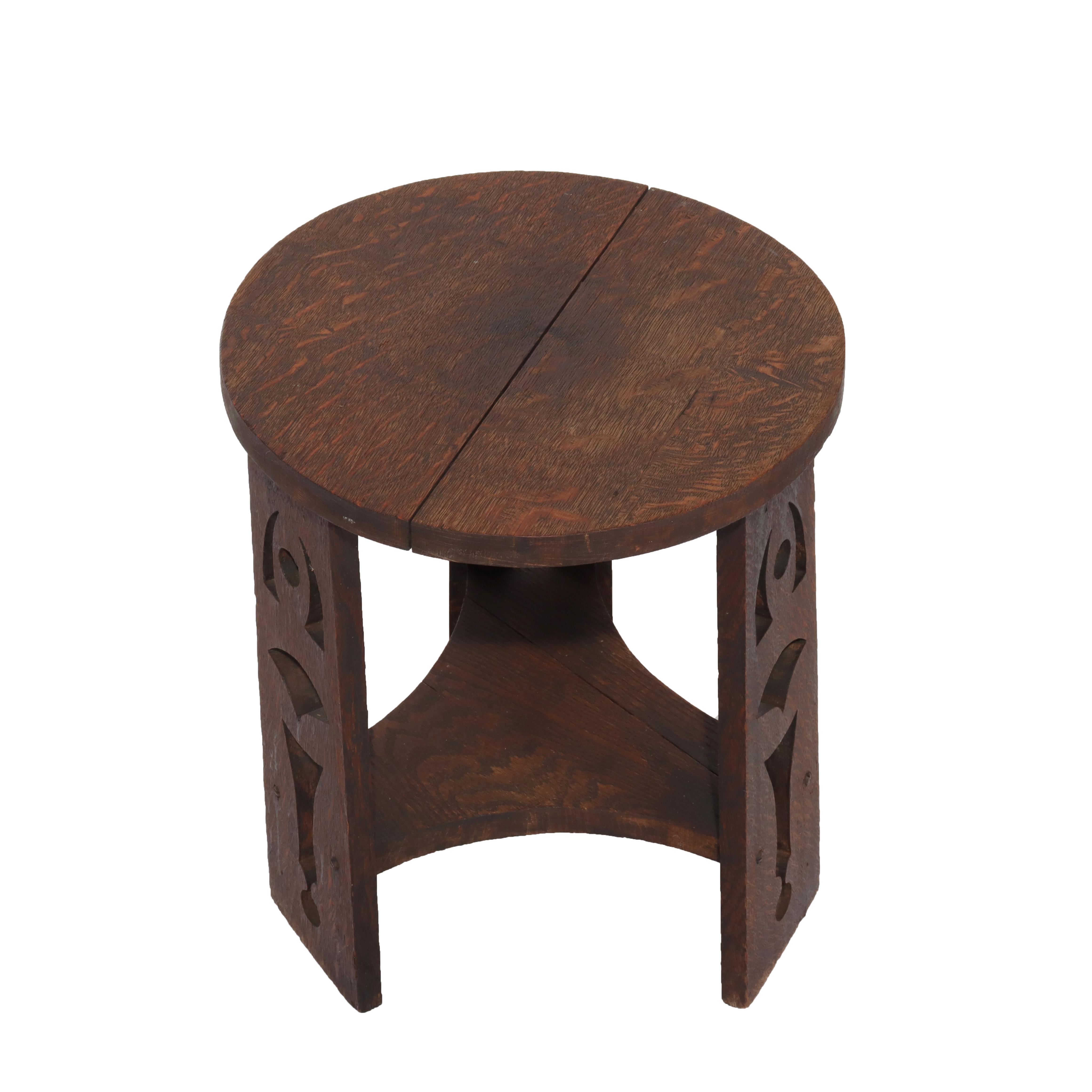 Ancien support à plantes en chêne découpé de l'école Limbert Arts & Crafts c1920 Bon état à Big Flats, NY