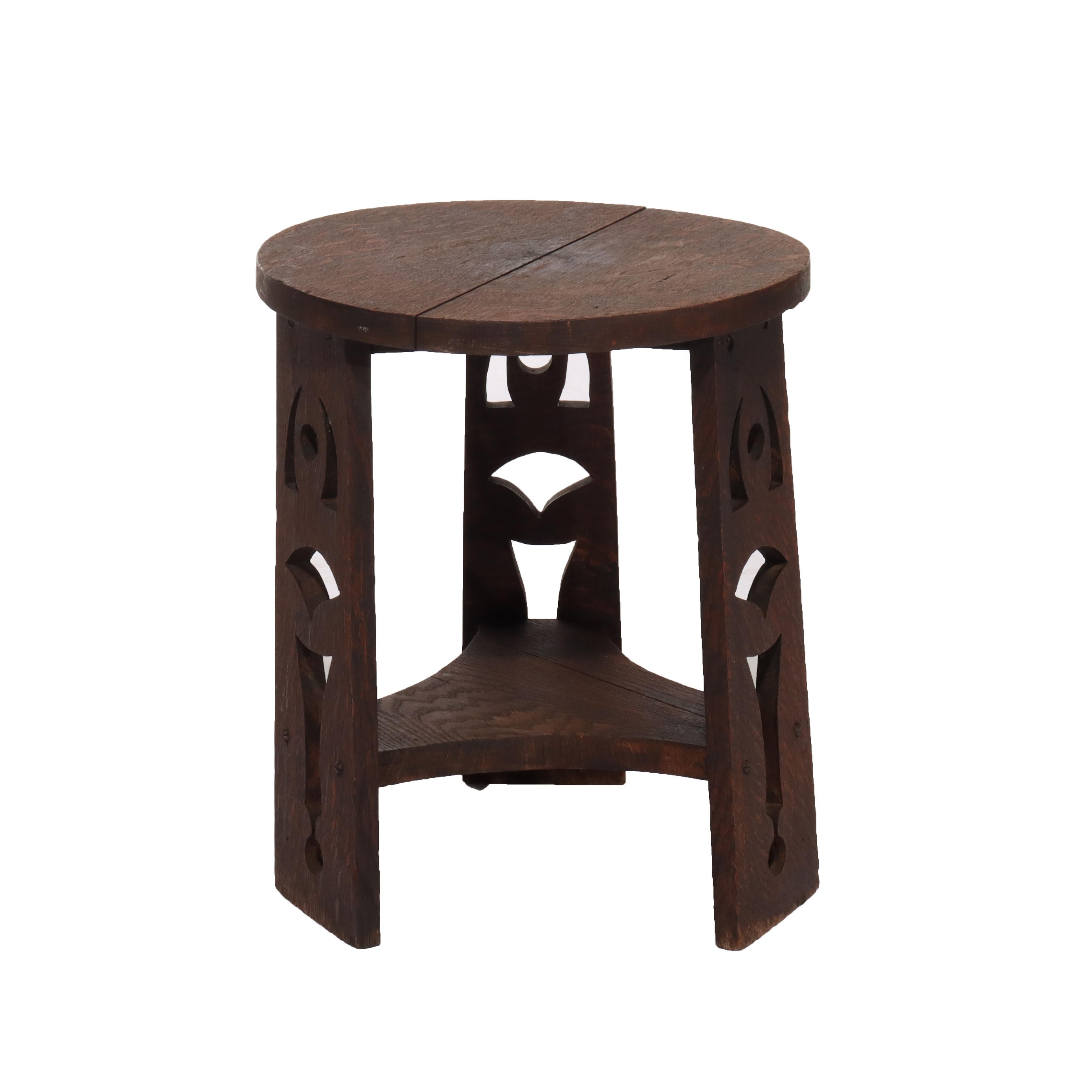 20ième siècle Ancien support à plantes en chêne découpé de l'école Limbert Arts & Crafts c1920