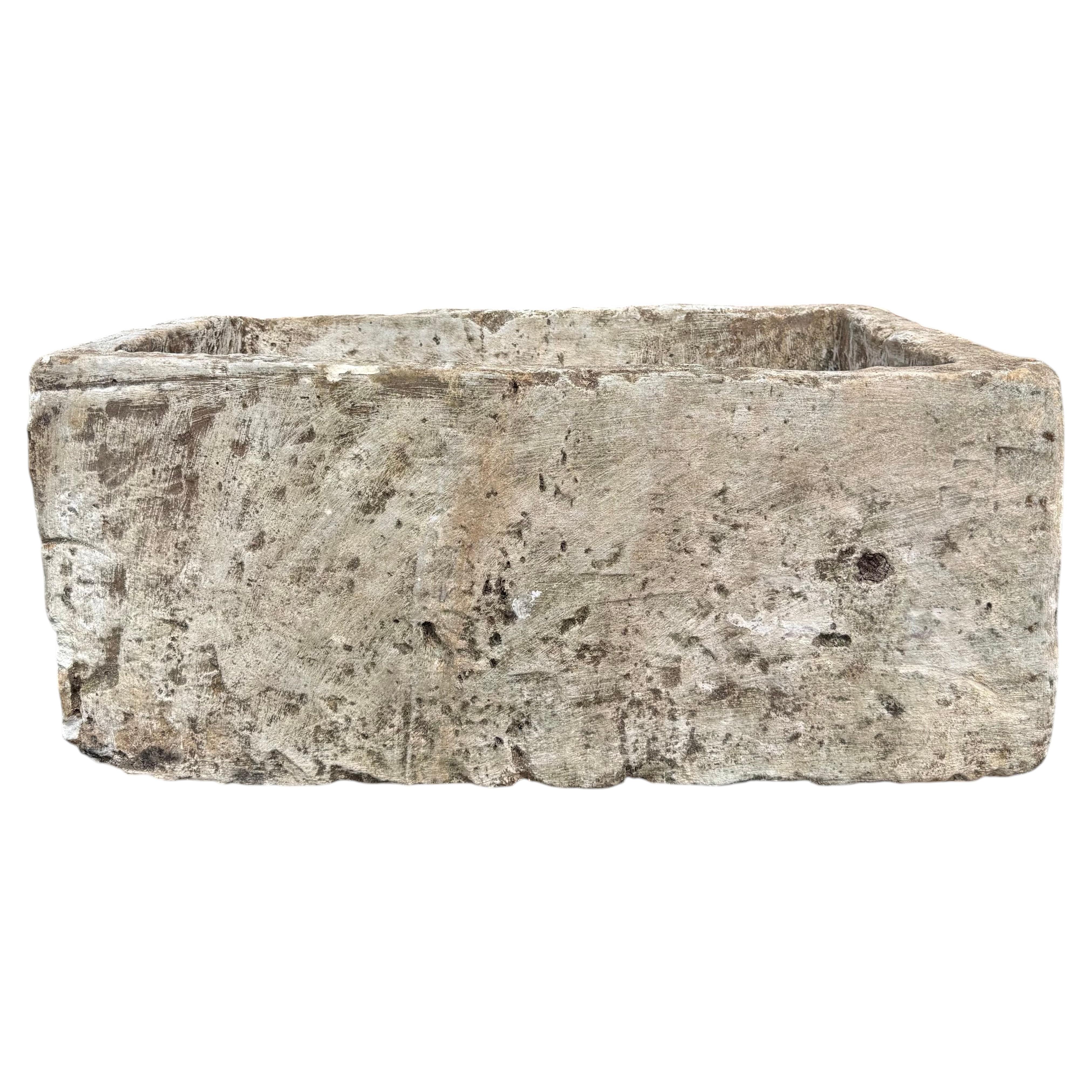 Trog aus antikem Kalkstein 516260 31 "W im Angebot