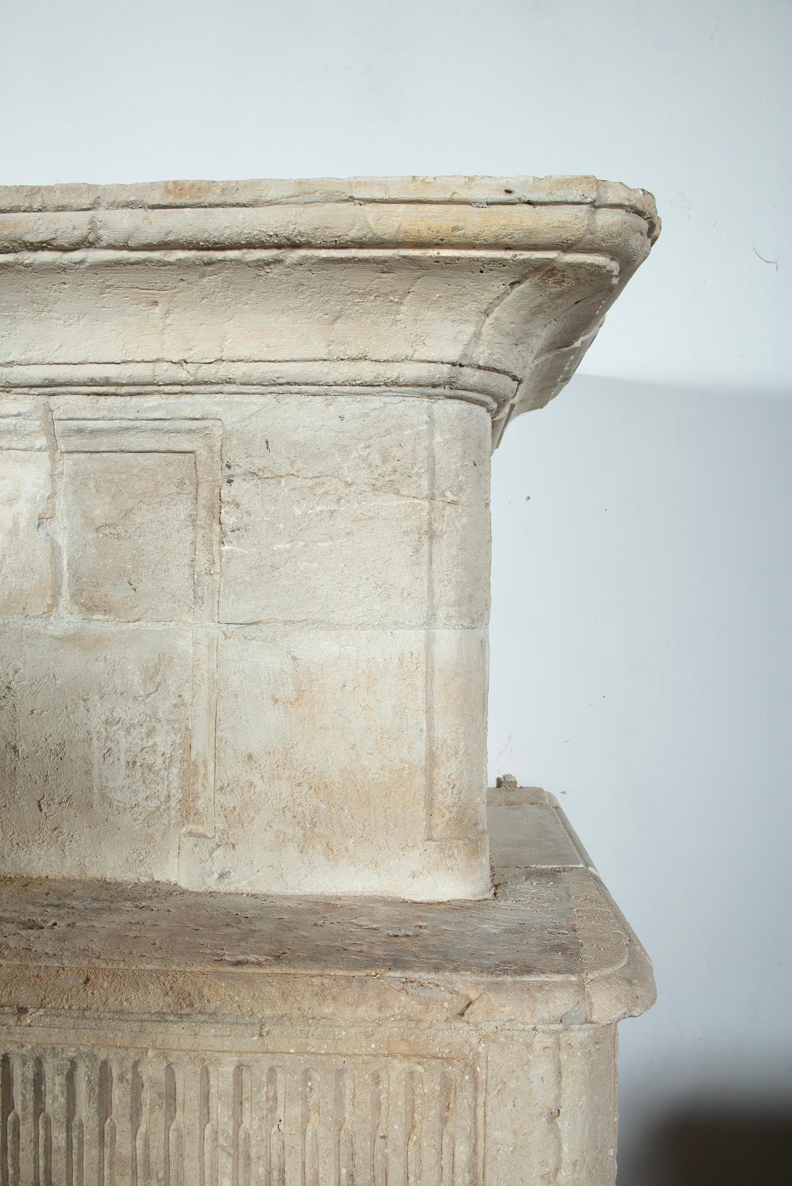 Antike Kalkstein Trumeau Kamin Kaminsims im Angebot 12