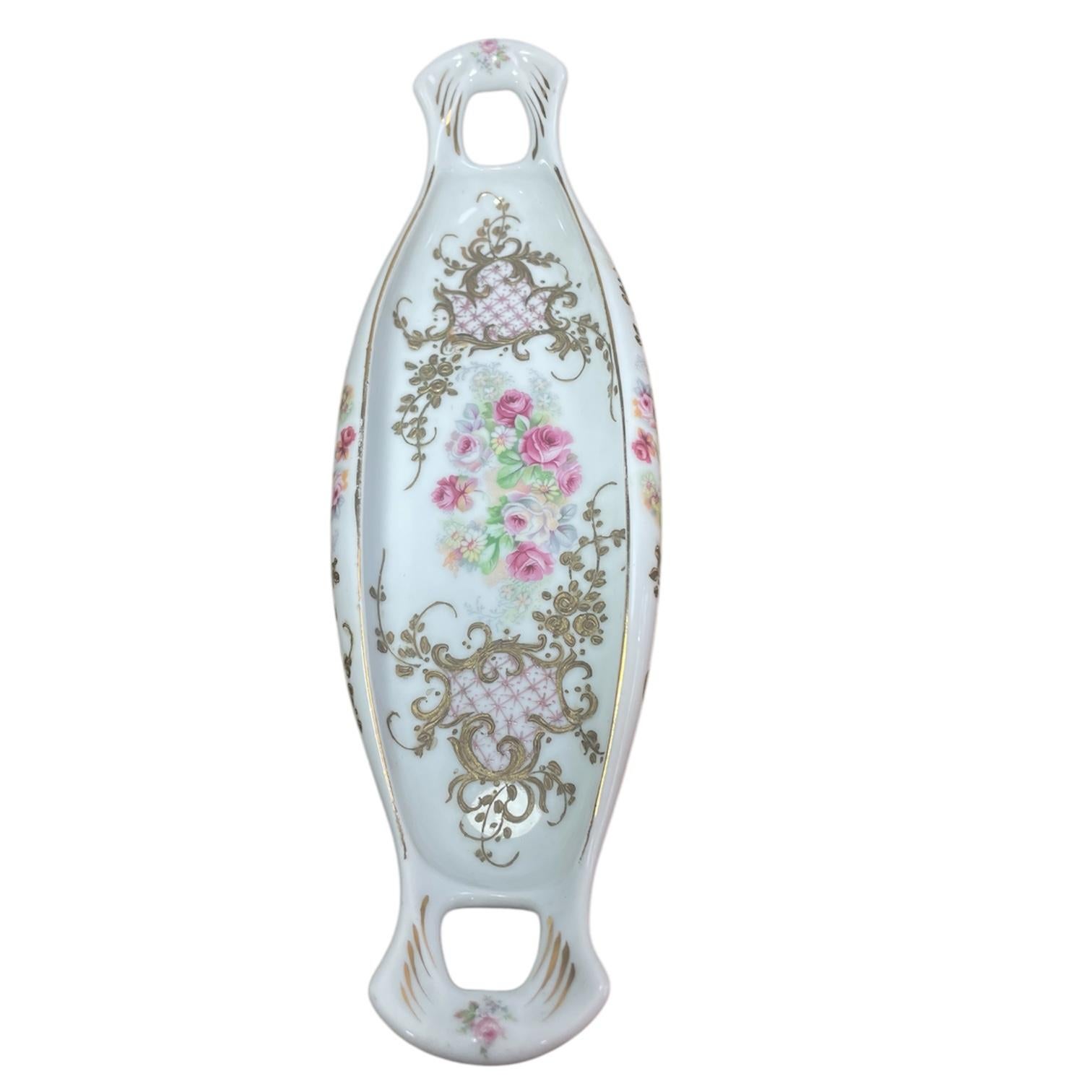 Flores rosas pintadas a mano en porcelana antigua de Limoges Giraud en Bueno estado para la venta en Ciudad Autónoma Buenos Aires, AR