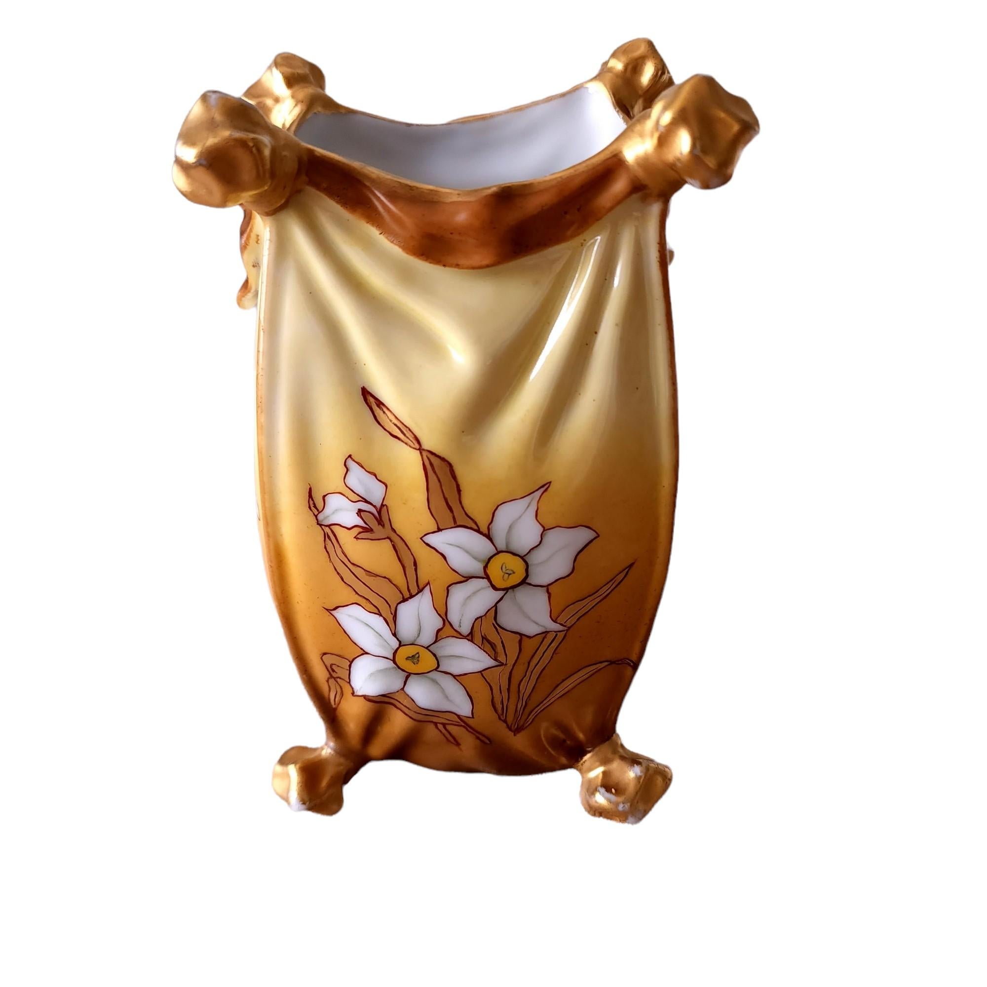 Antique Limoges Jean Pouyat Hand Painted Gold Gilded Vase 1890's In Good Condition In Milford, DE