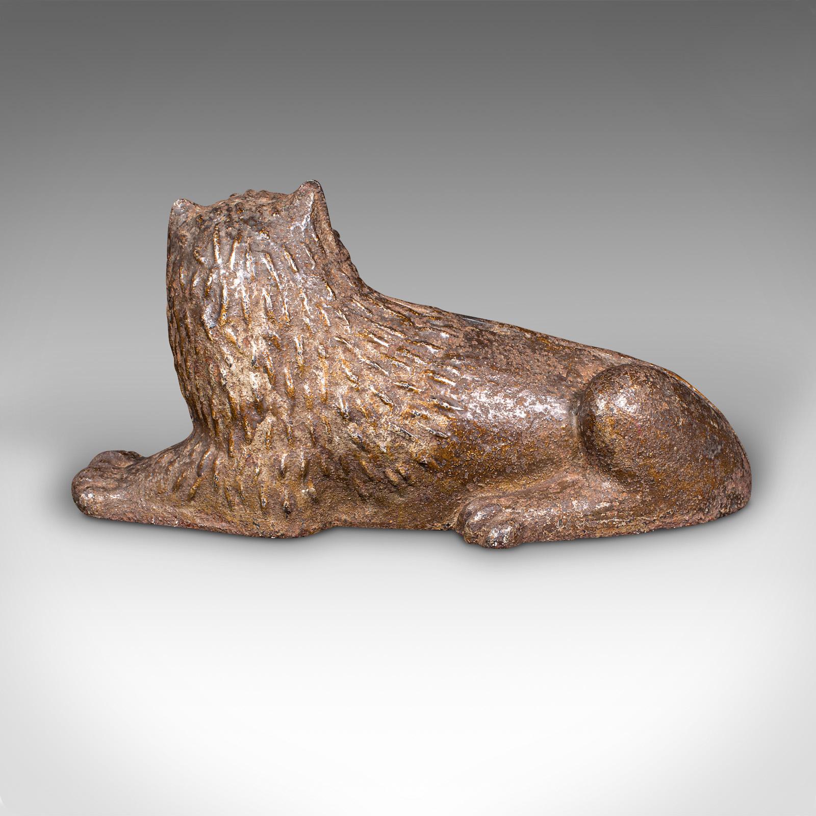 Antiker Löwen-Türstopper, englischer figurativer gusseiserner Türbehälter, viktorianisch, 1850 im Zustand „Gut“ im Angebot in Hele, Devon, GB