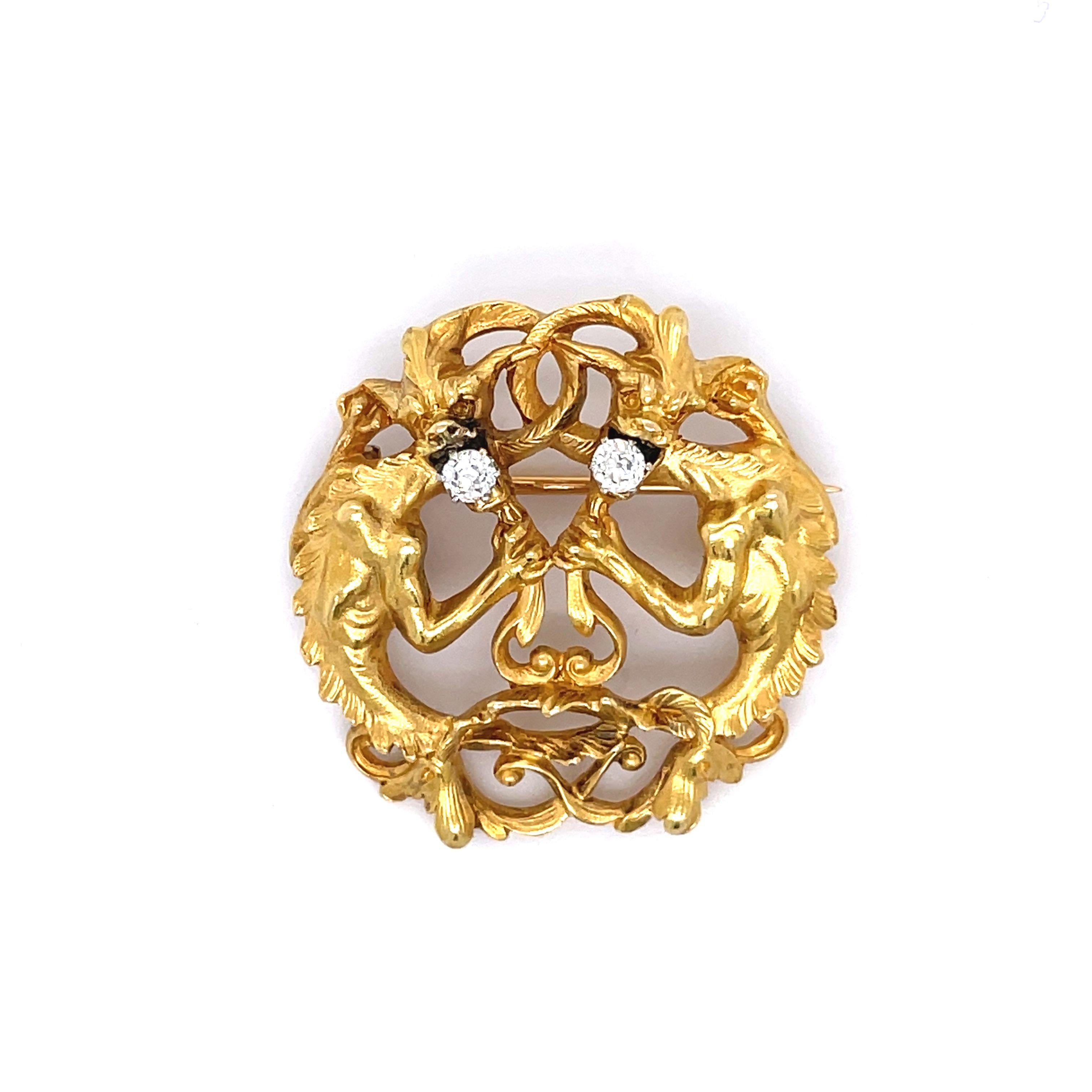 Antique Lion Gargoyle Brooch, 18K Yellow gold, 0.2CT Old Mine Diamonds brooch For Sale 3