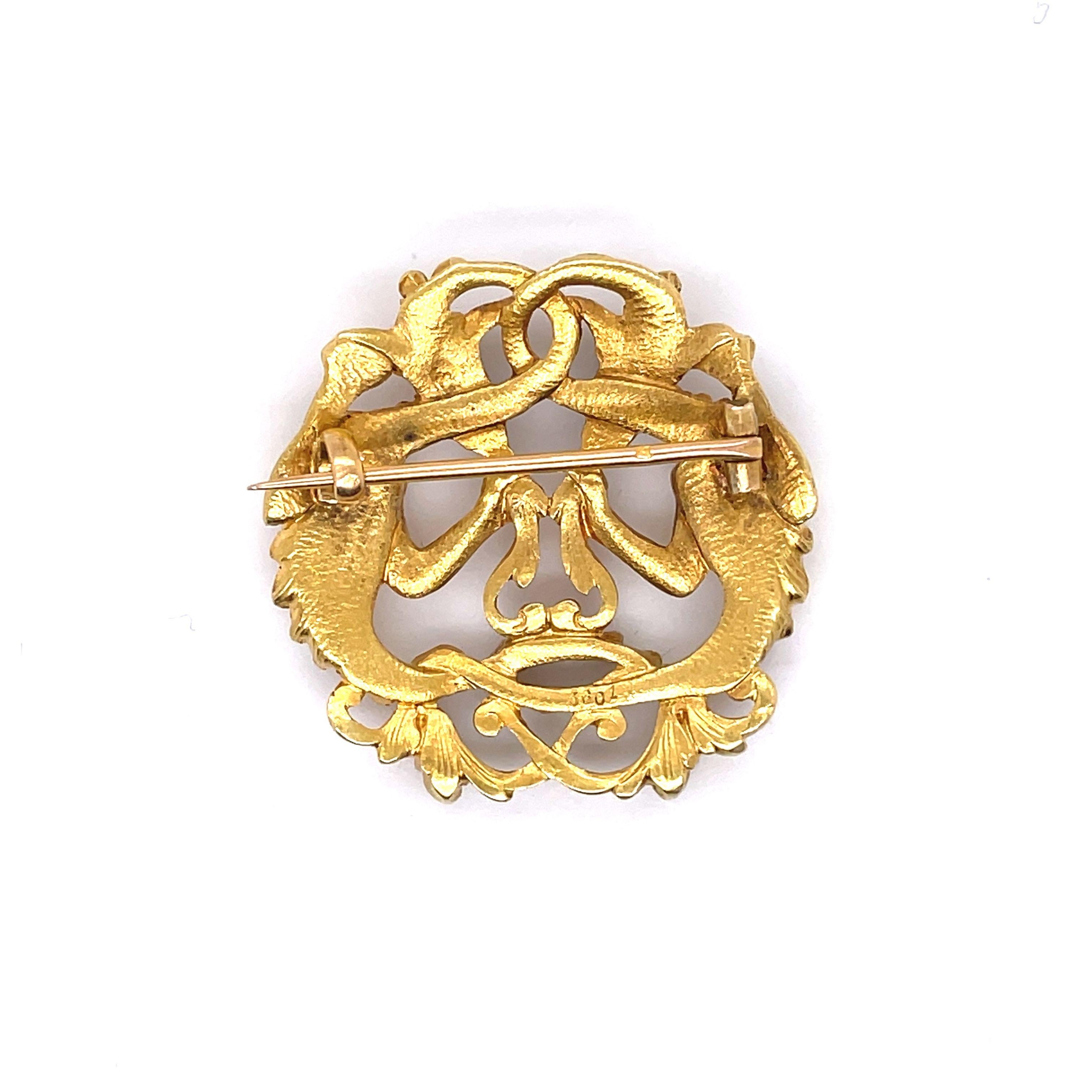 Antique Lion Gargoyle Brooch, 18K Yellow gold, 0.2CT Old Mine Diamonds brooch For Sale 4