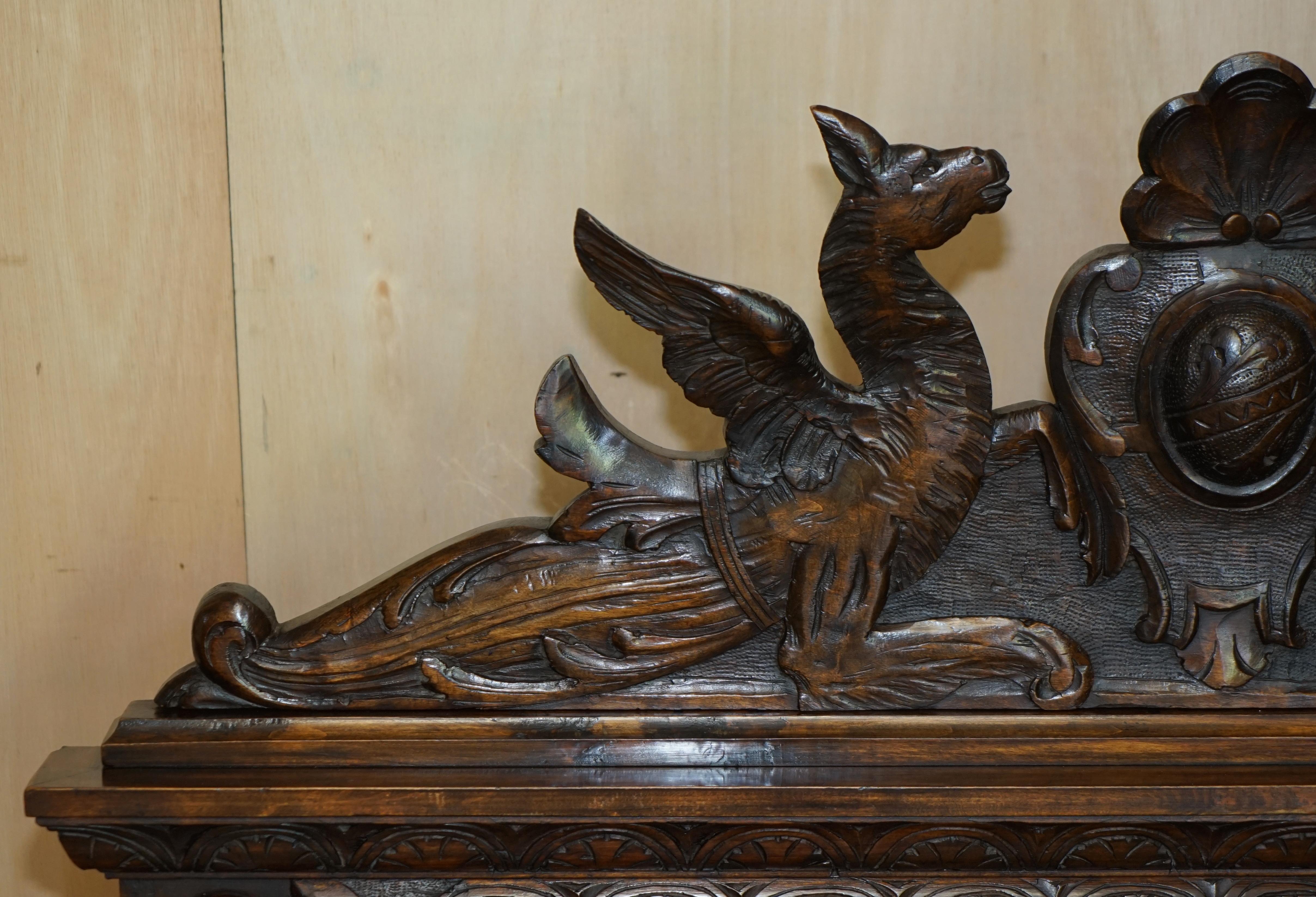 Hand-Crafted Antique Lion Griffon Carved Italian 1860 Monks Settle Bench Internal Storage For Sale