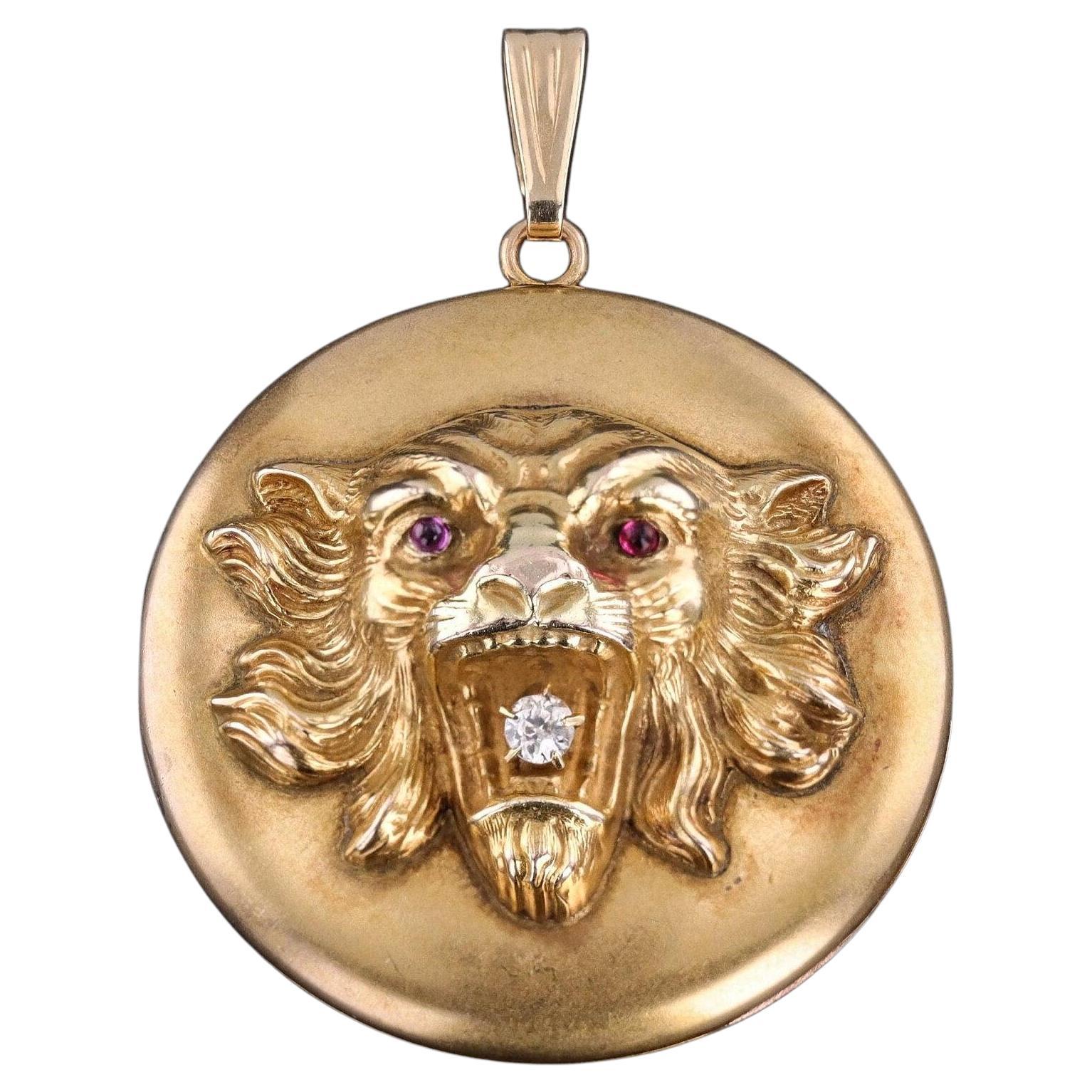 Antique Lion Locket of 10k Gold
