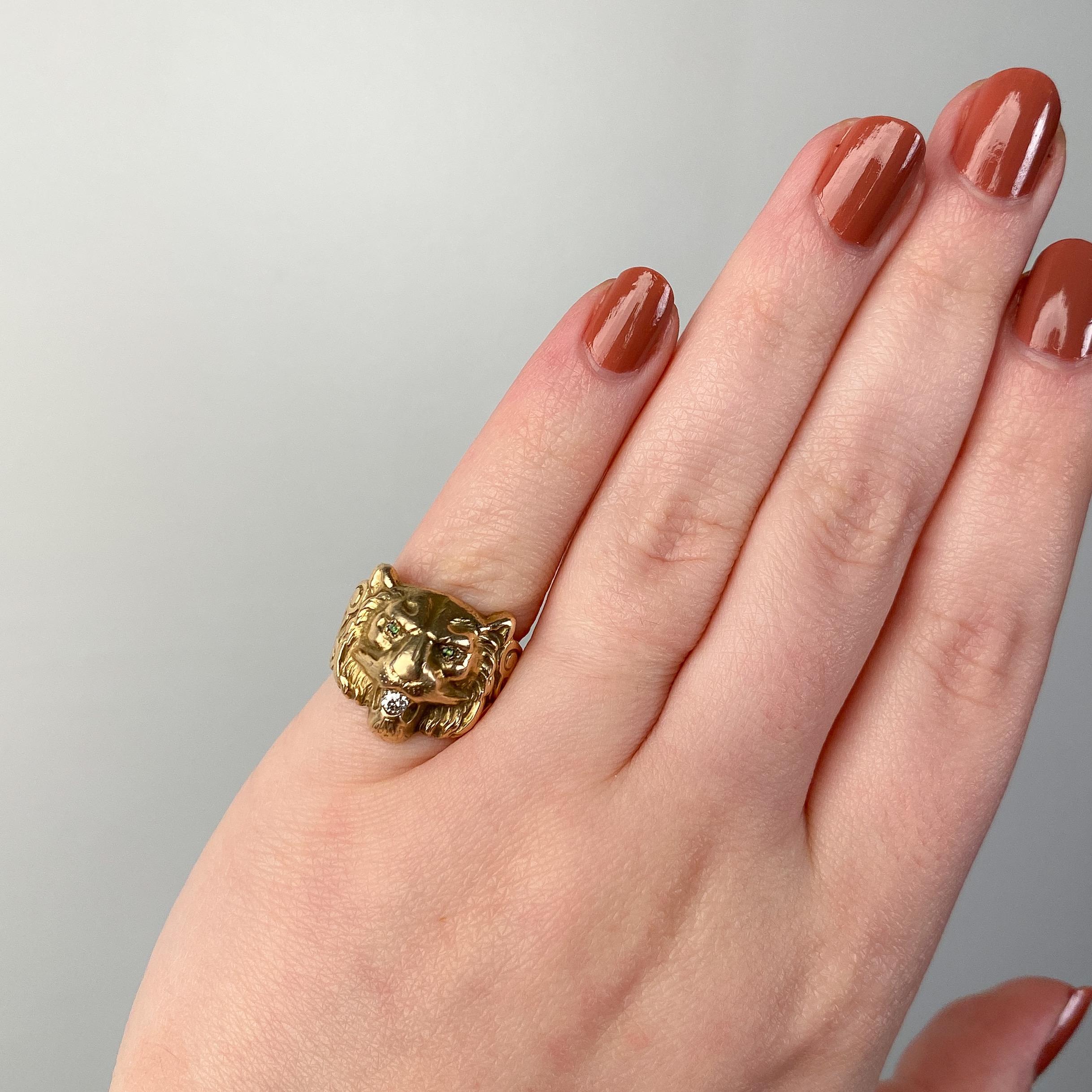 Bague lion ancienne en or 10 carats en vente 1