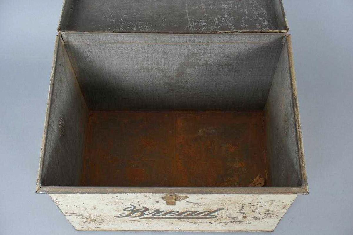 Antique Lithographed Tin Bread Box 1