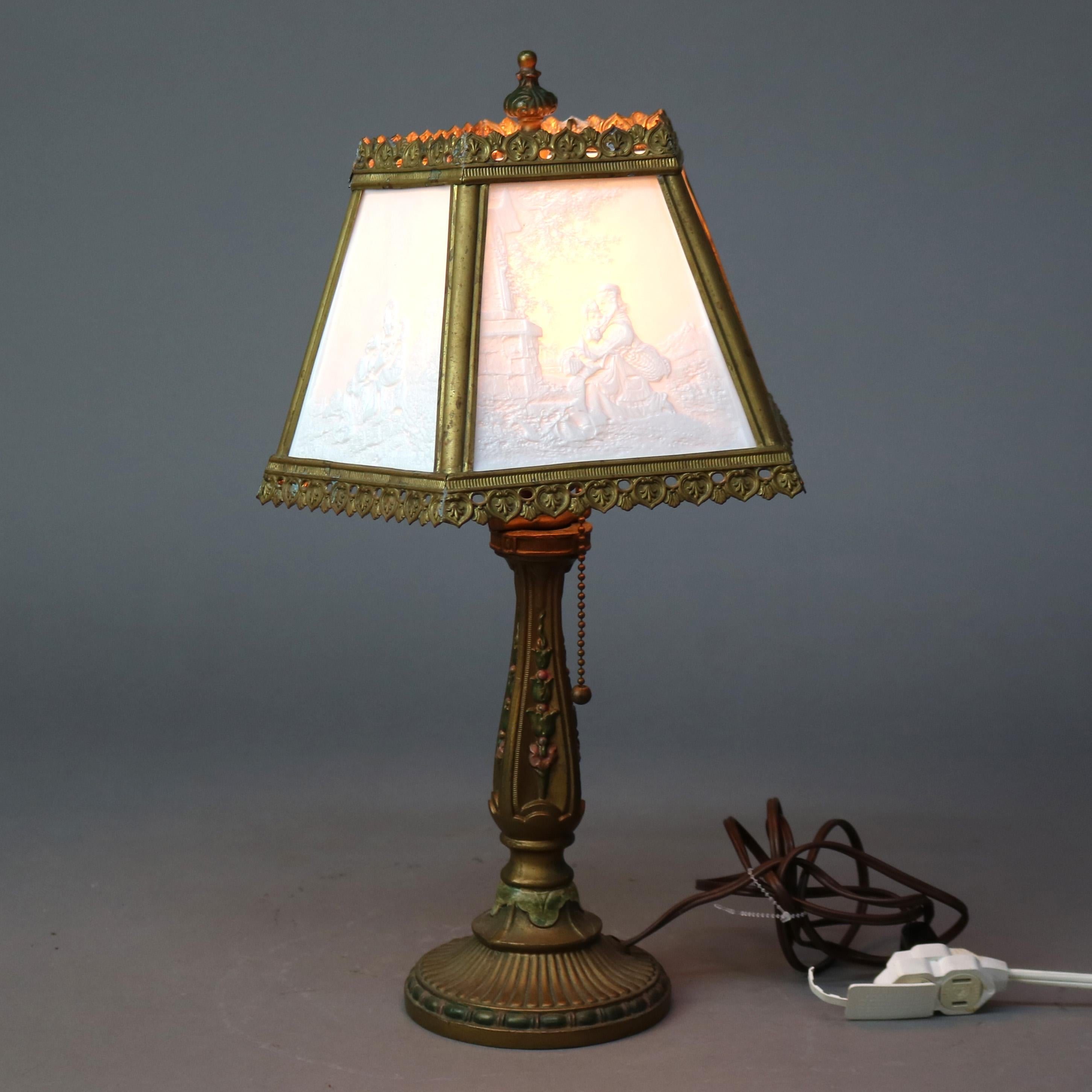 Arts and Crafts Lampe de table antique Lithophane Arts & Crafts en verre embossé à 5 panneaux C1910 en vente