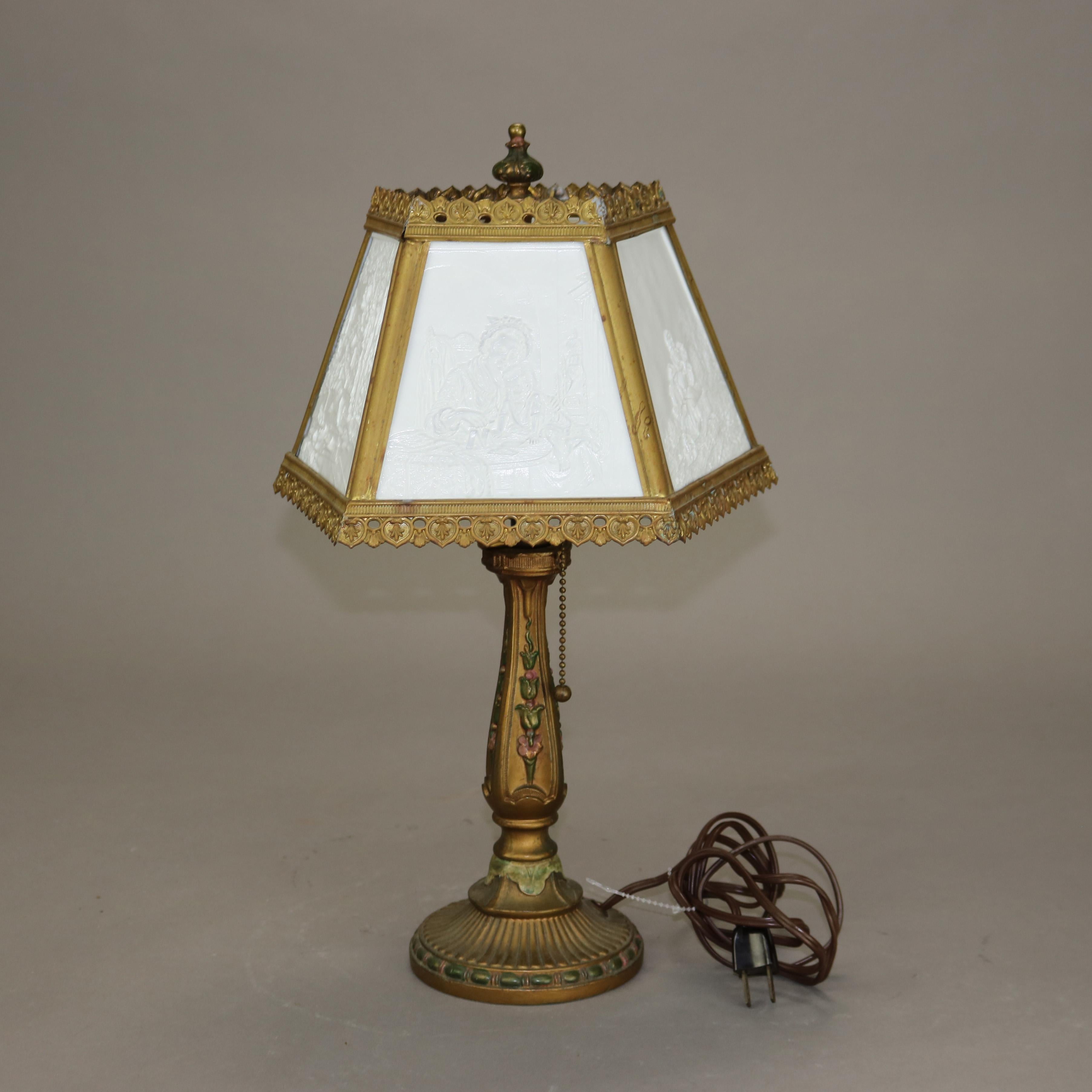 Polychromé Lampe de table antique Lithophane Arts & Crafts en verre embossé à 5 panneaux C1910 en vente