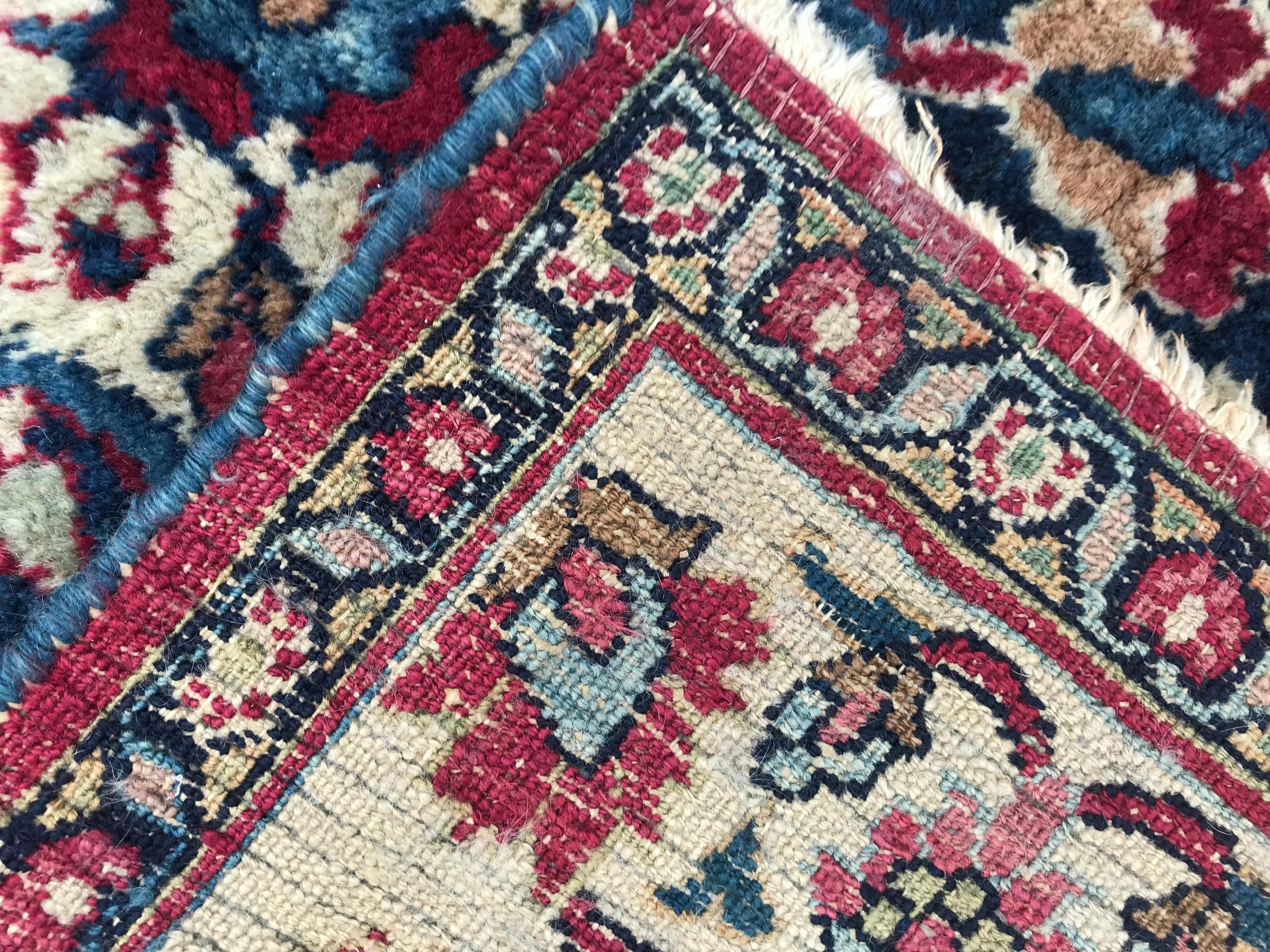 Petit tapis antique Dorokhsh en vente 2